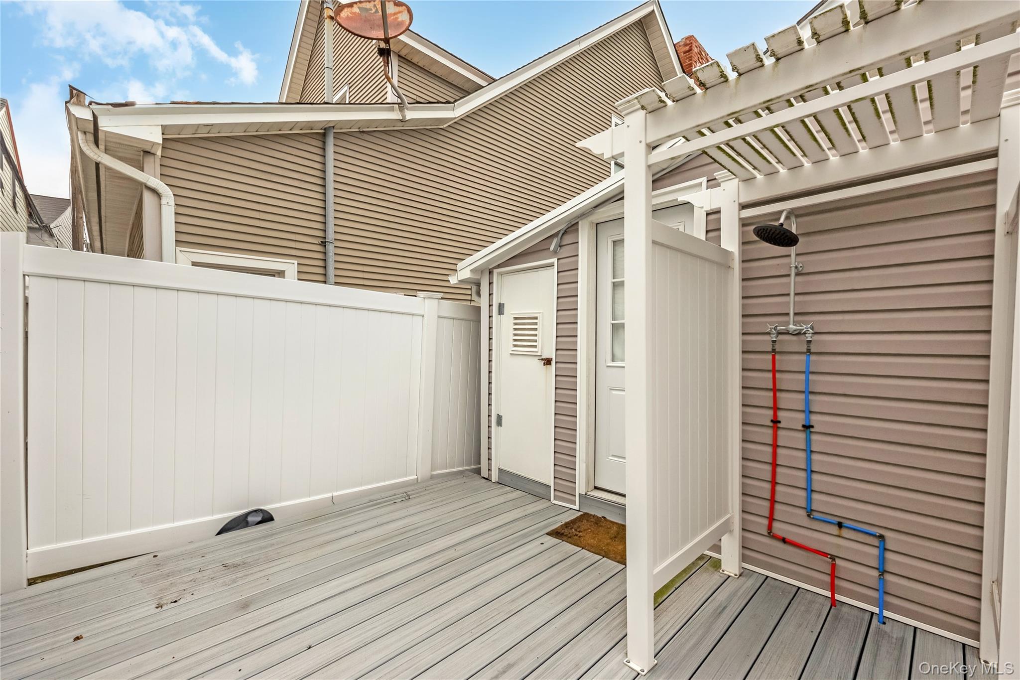 195 Oceanview, Long Beach, NY 11561