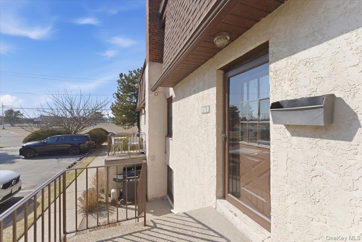 136 Albany Boulevard # 17E, Atlantic Beach, NY 11509