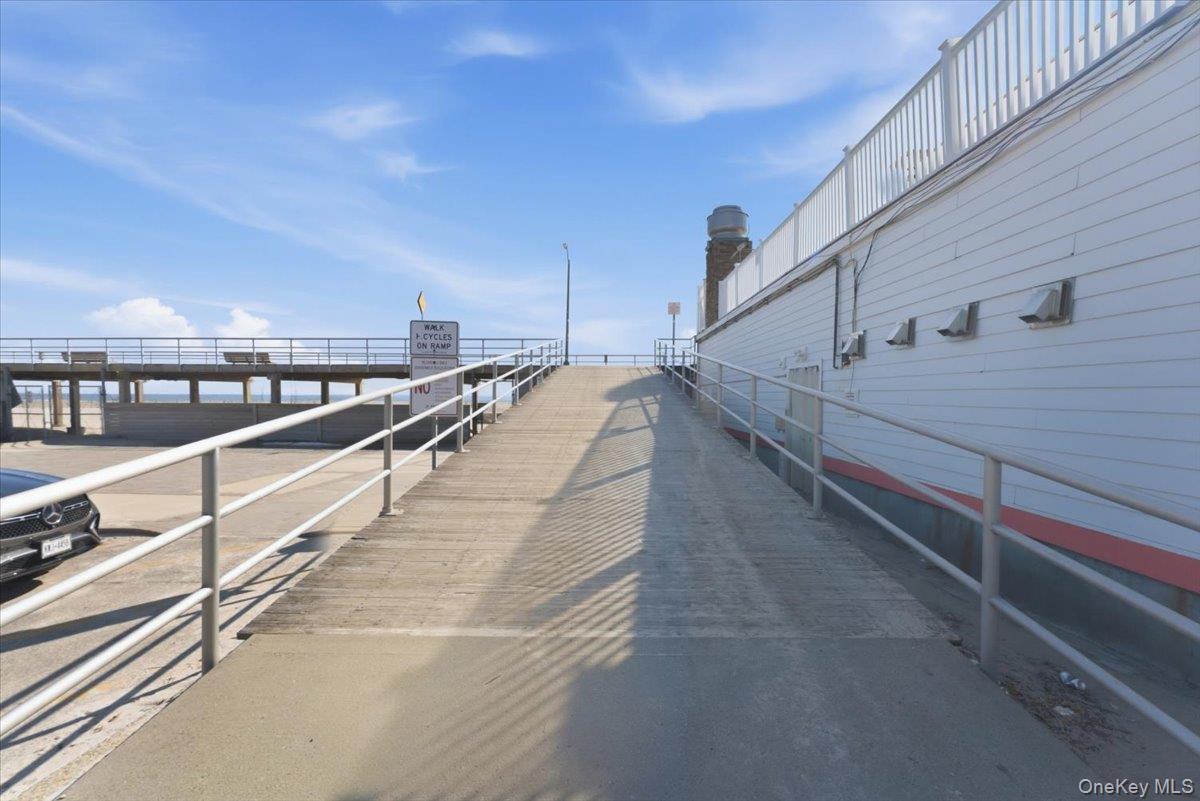 136 Albany Boulevard # 17E, Atlantic Beach, NY 11509