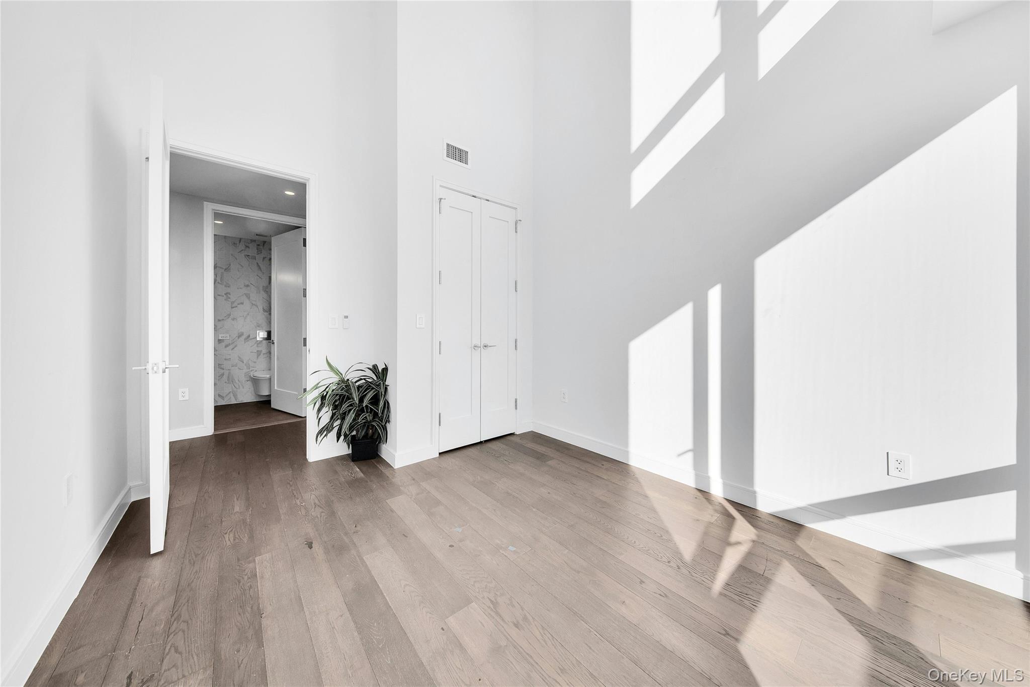 107-06 Queens Boulevard # 9G, Forest Hills, NY 11375