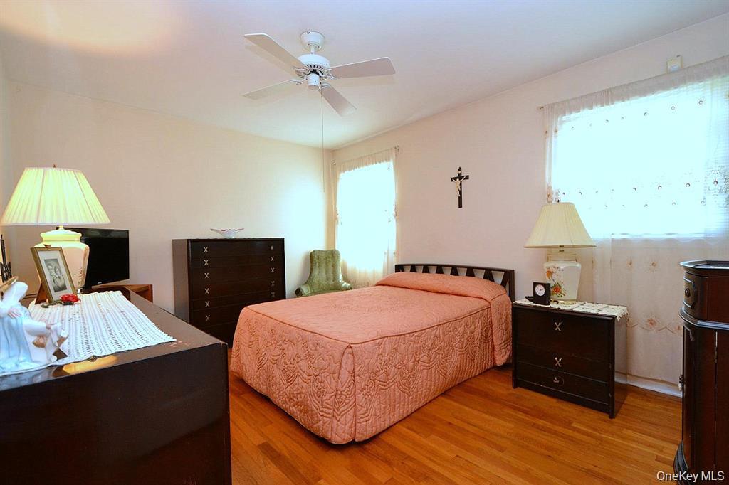 348 Town Line Road, Commack, NY 11725