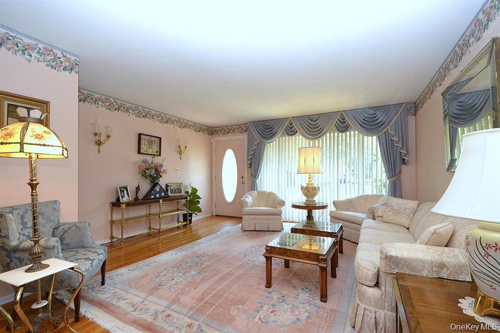 348 Town Line Road, Commack, NY 11725