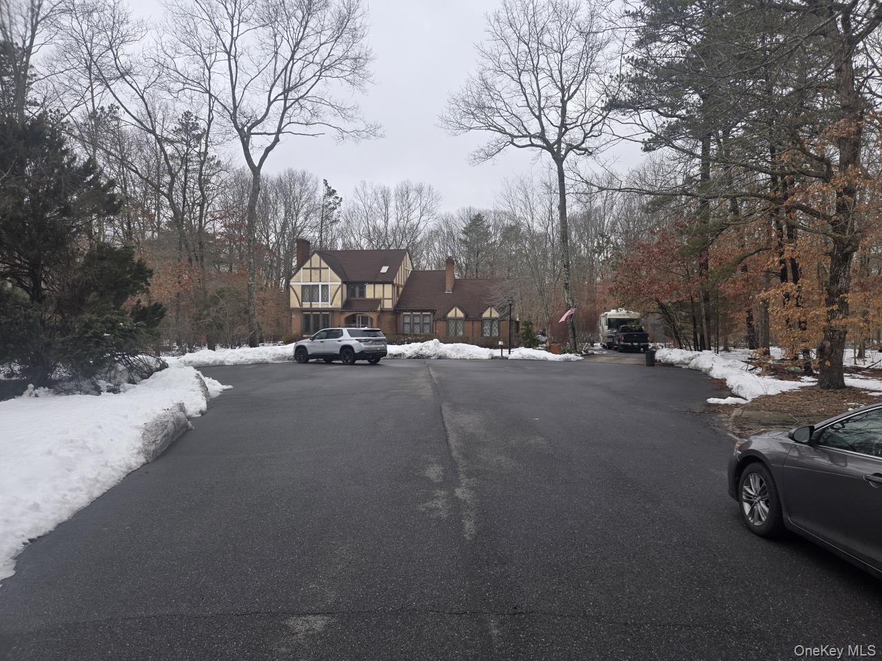 9 Haney Court, Manorville, NY 11949