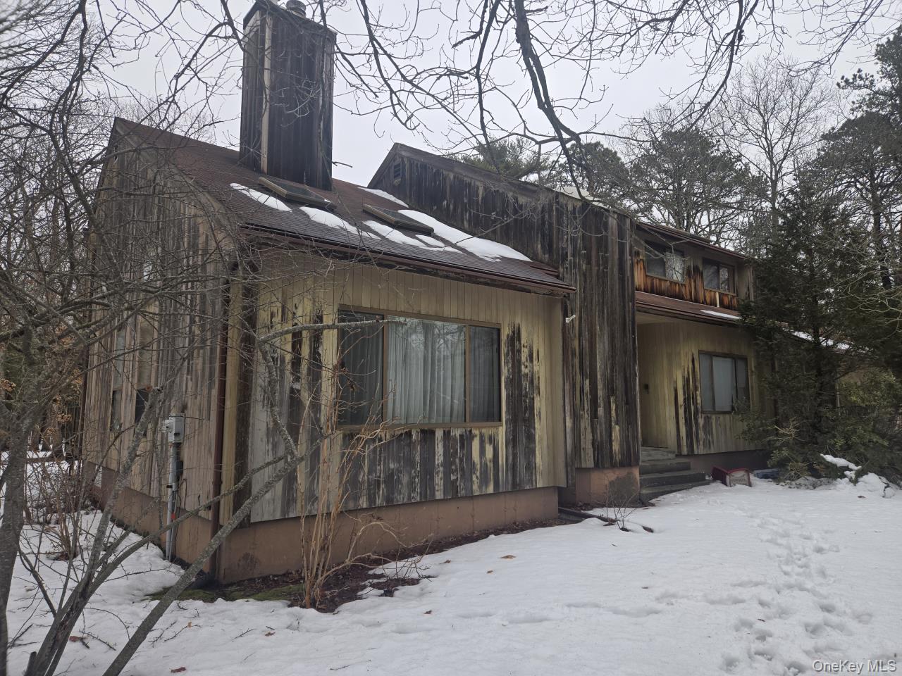 9 Haney Court, Manorville, NY 11949