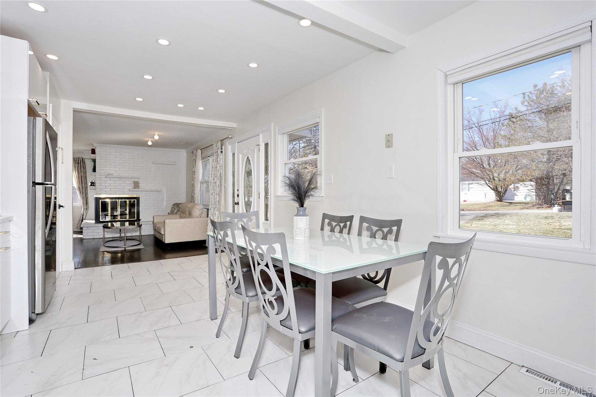 35 Mid Oaks Street, Monroe, NY 10950