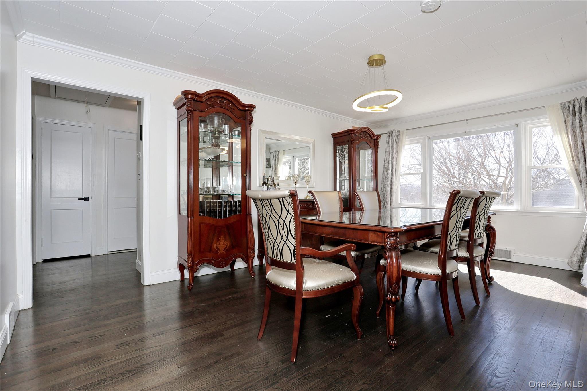 35 Mid Oaks Street, Monroe, NY 10950