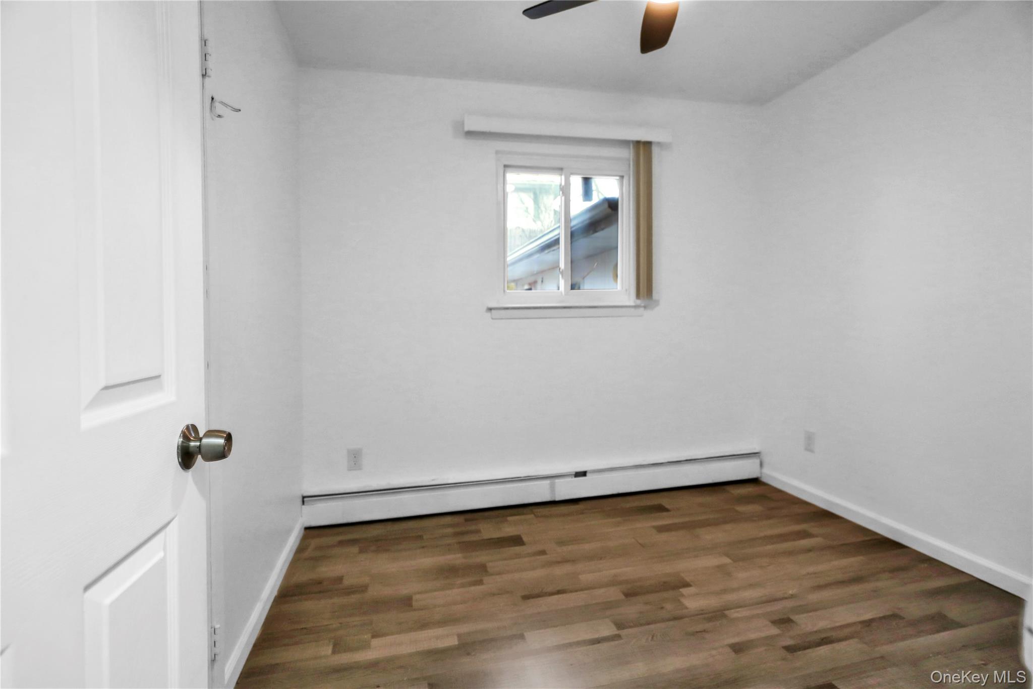 11 Broadway, Ronkonkoma, NY 11779