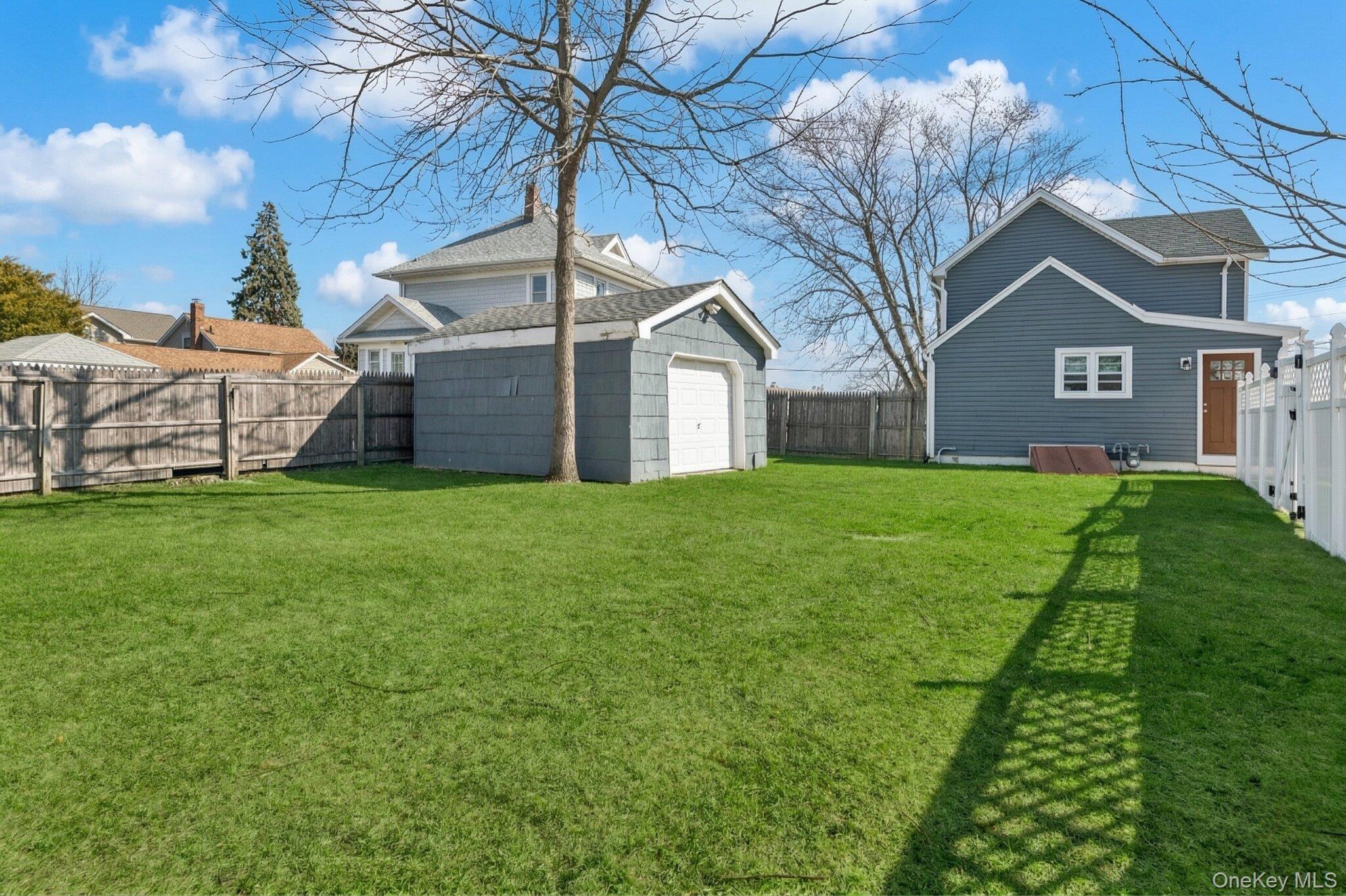 72 Waverly Avenue, Patchogue, NY 11772