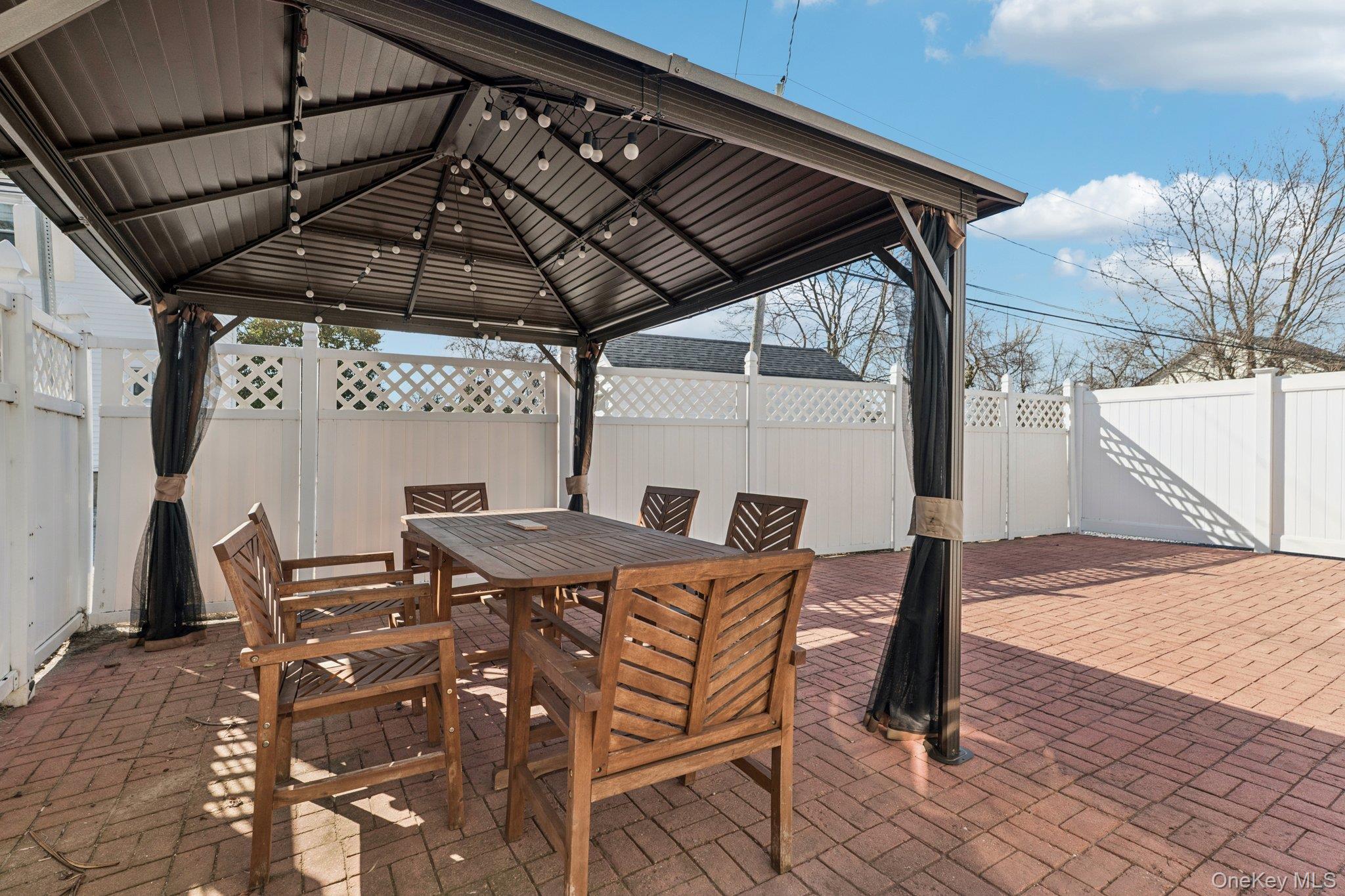 72 Waverly Avenue, Patchogue, NY 11772