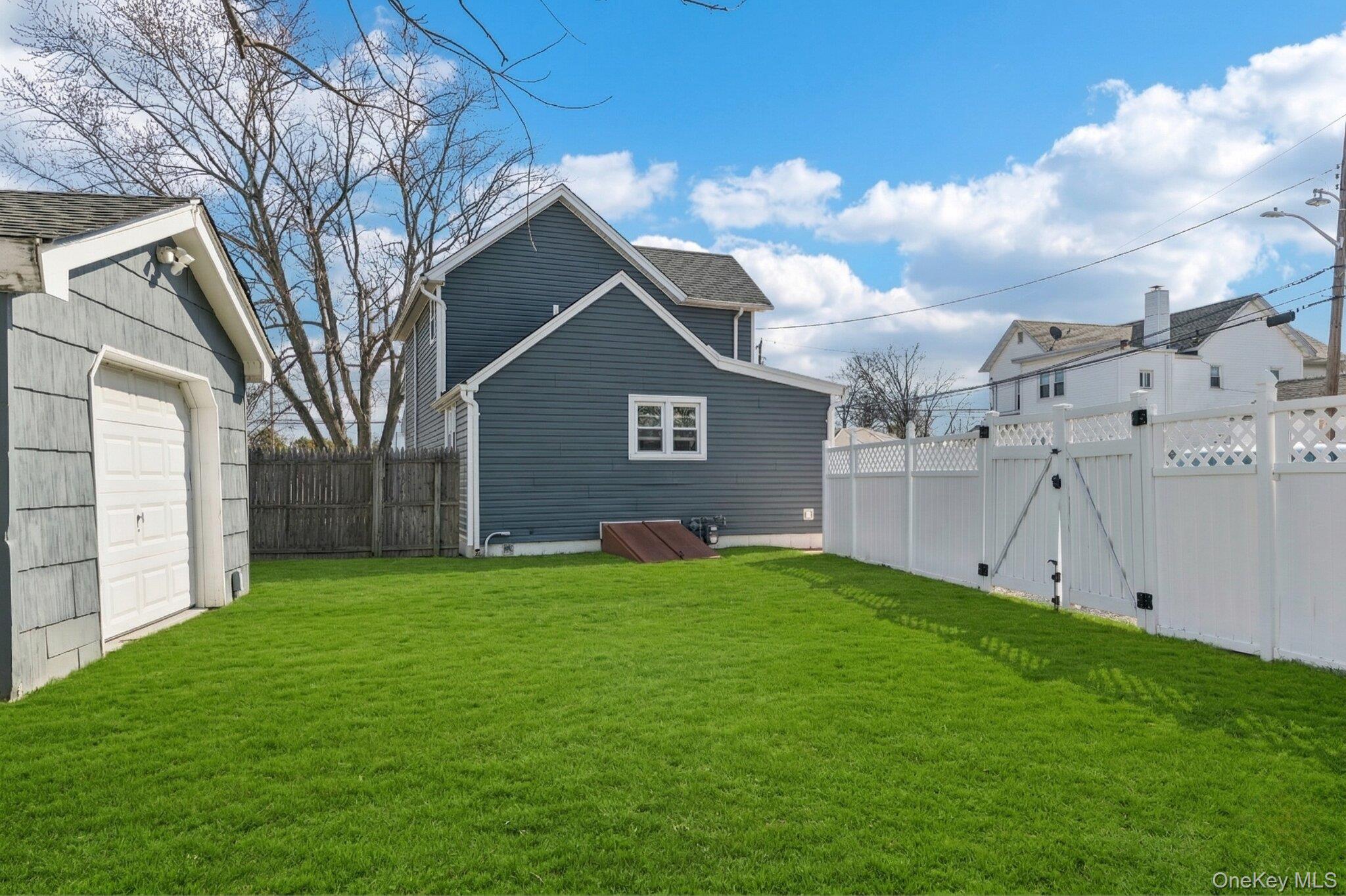 72 Waverly Avenue, Patchogue, NY 11772