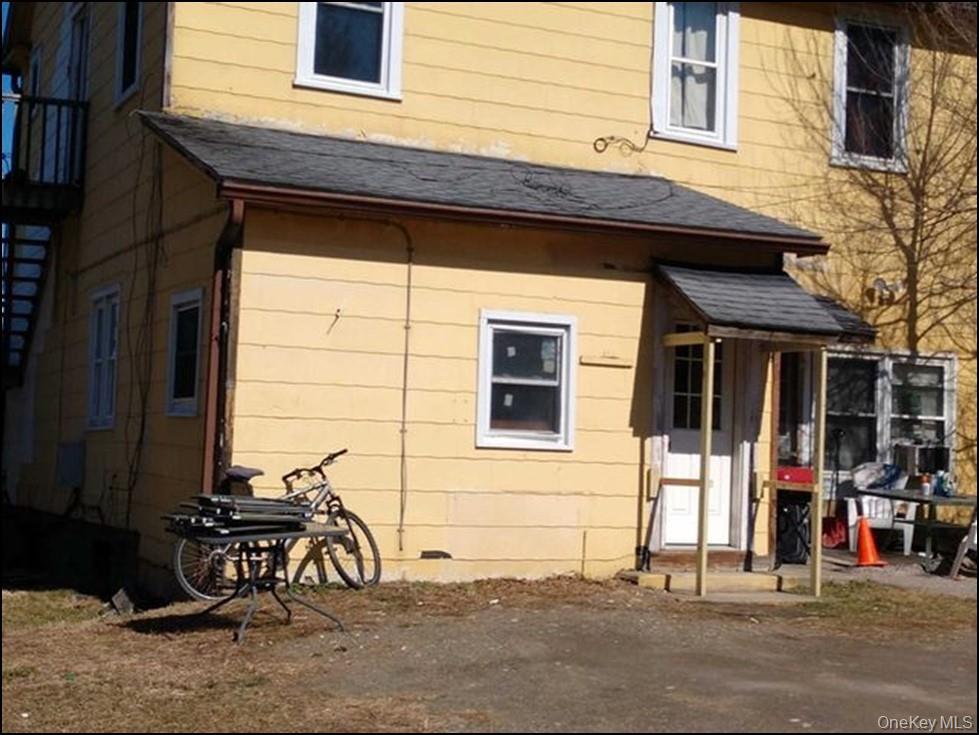 200 Manchester Road # Apt 3, Poughkeepsie, NY 12603