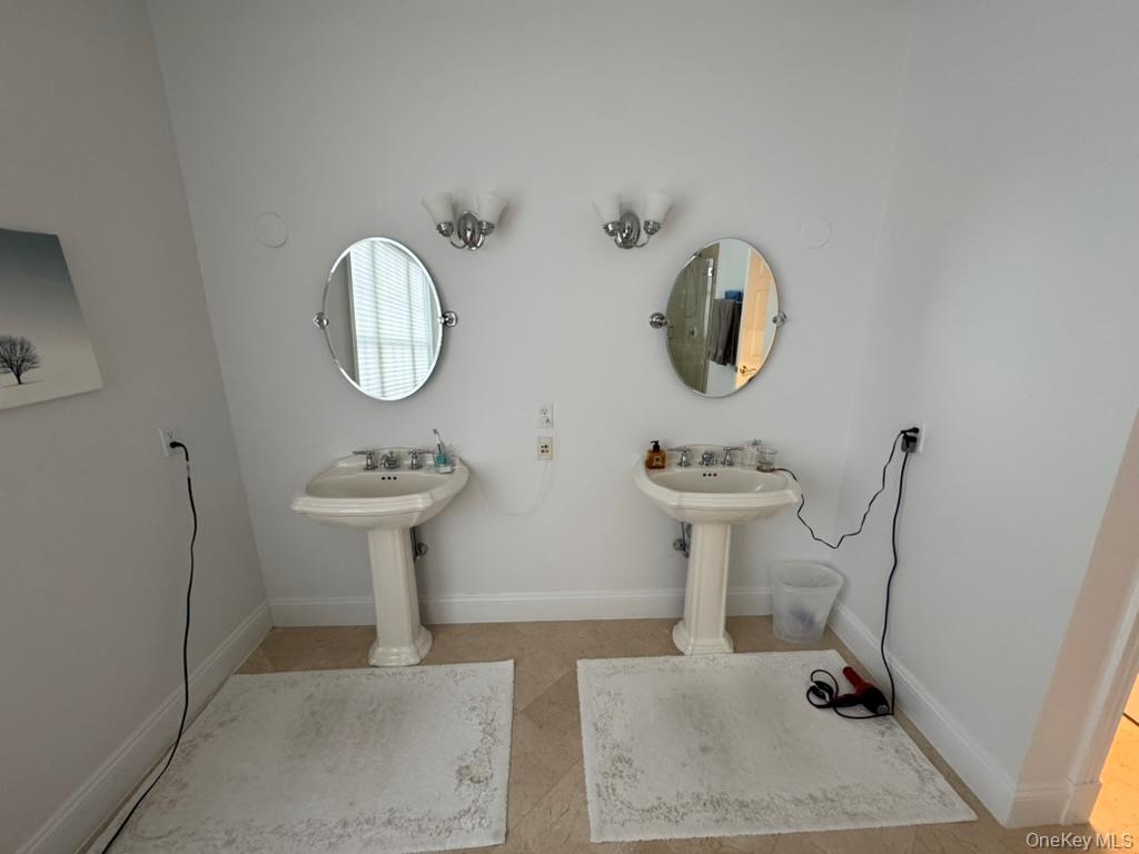 46 Mansion Ridge Boulevard, Monroe, NY 10950