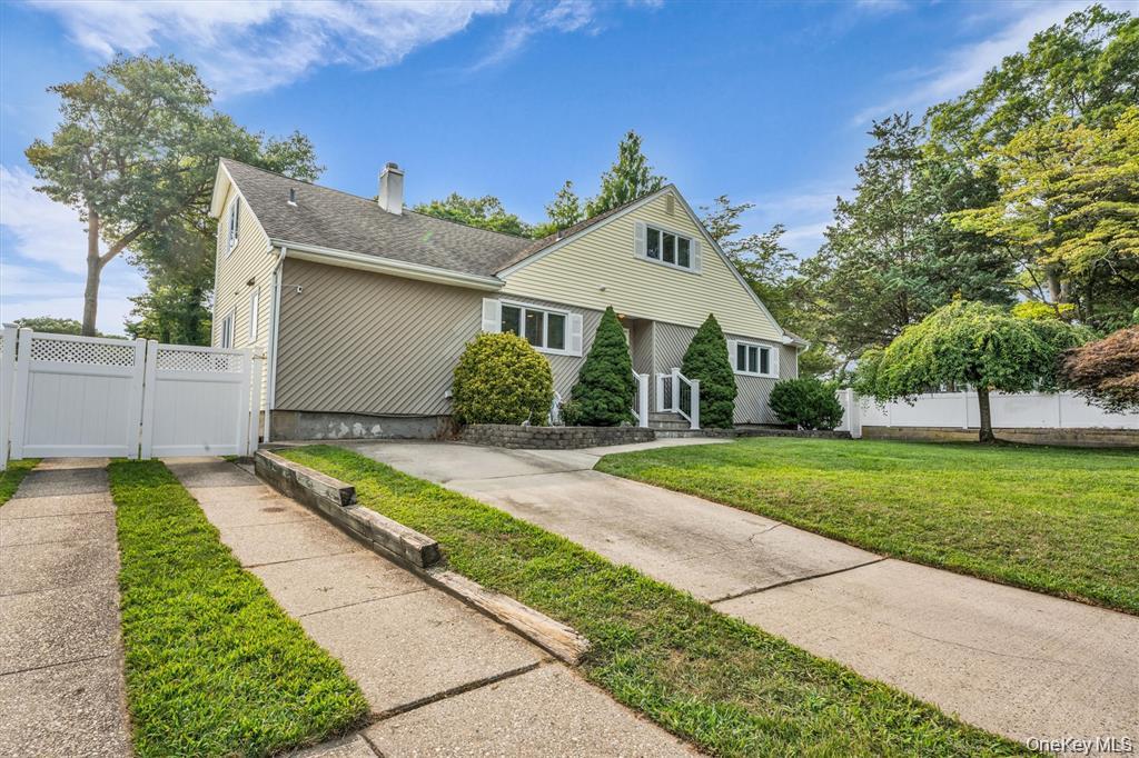 Ronkonkoma, NY 11779