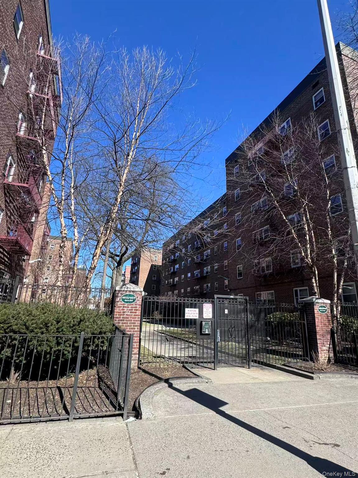 4459 Kissena Boulevard # 2J, Flushing, NY 11355