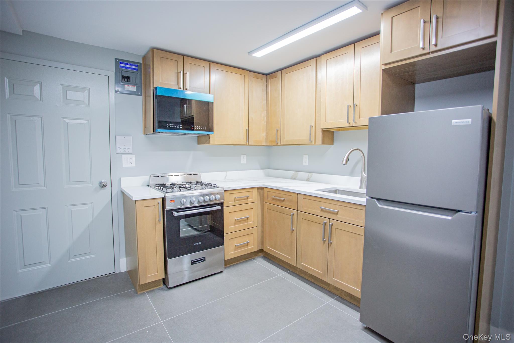 470 E Broadway # A-5, Long Beach, NY 11561