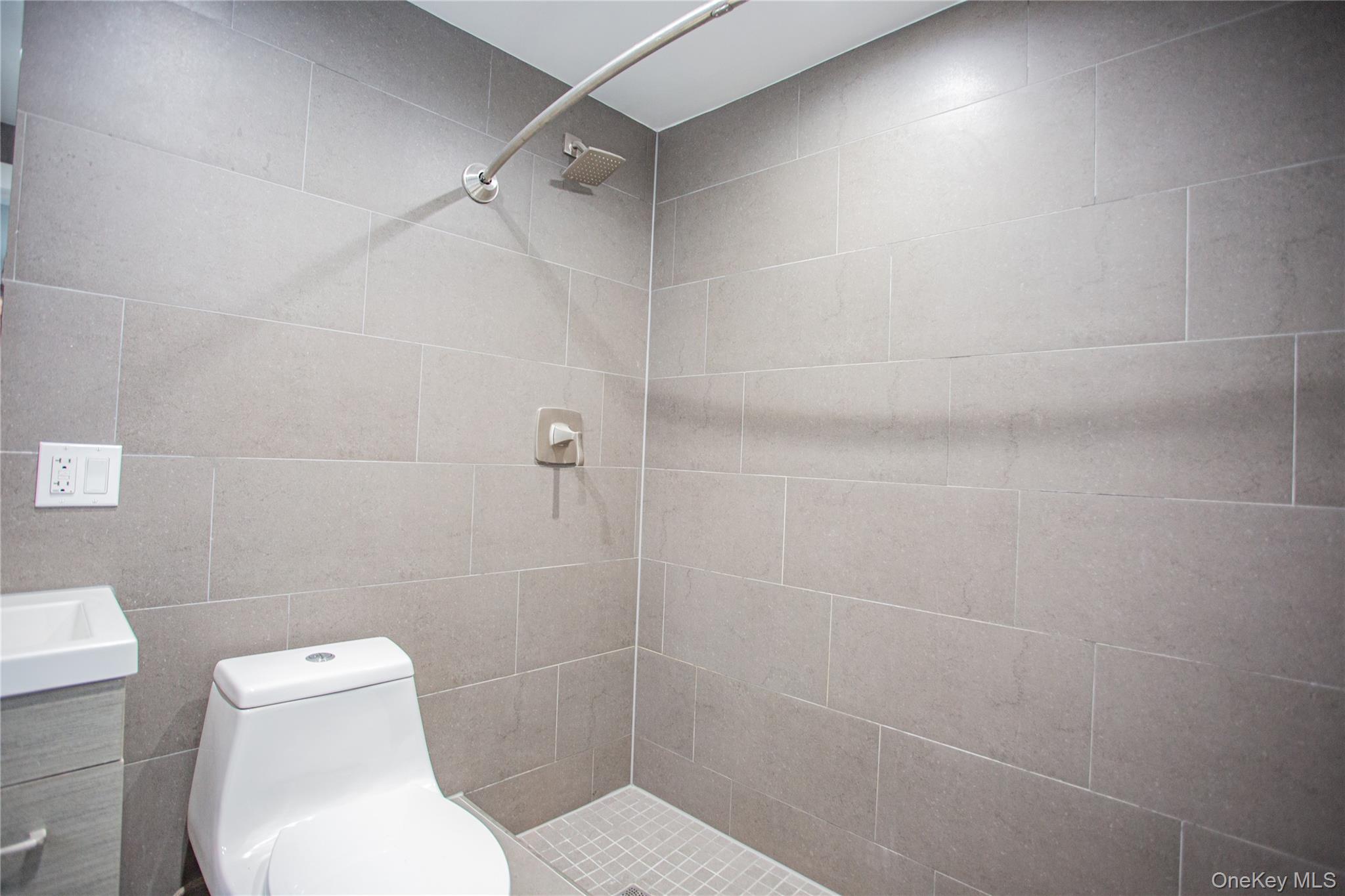 470 E Broadway # A-5, Long Beach, NY 11561