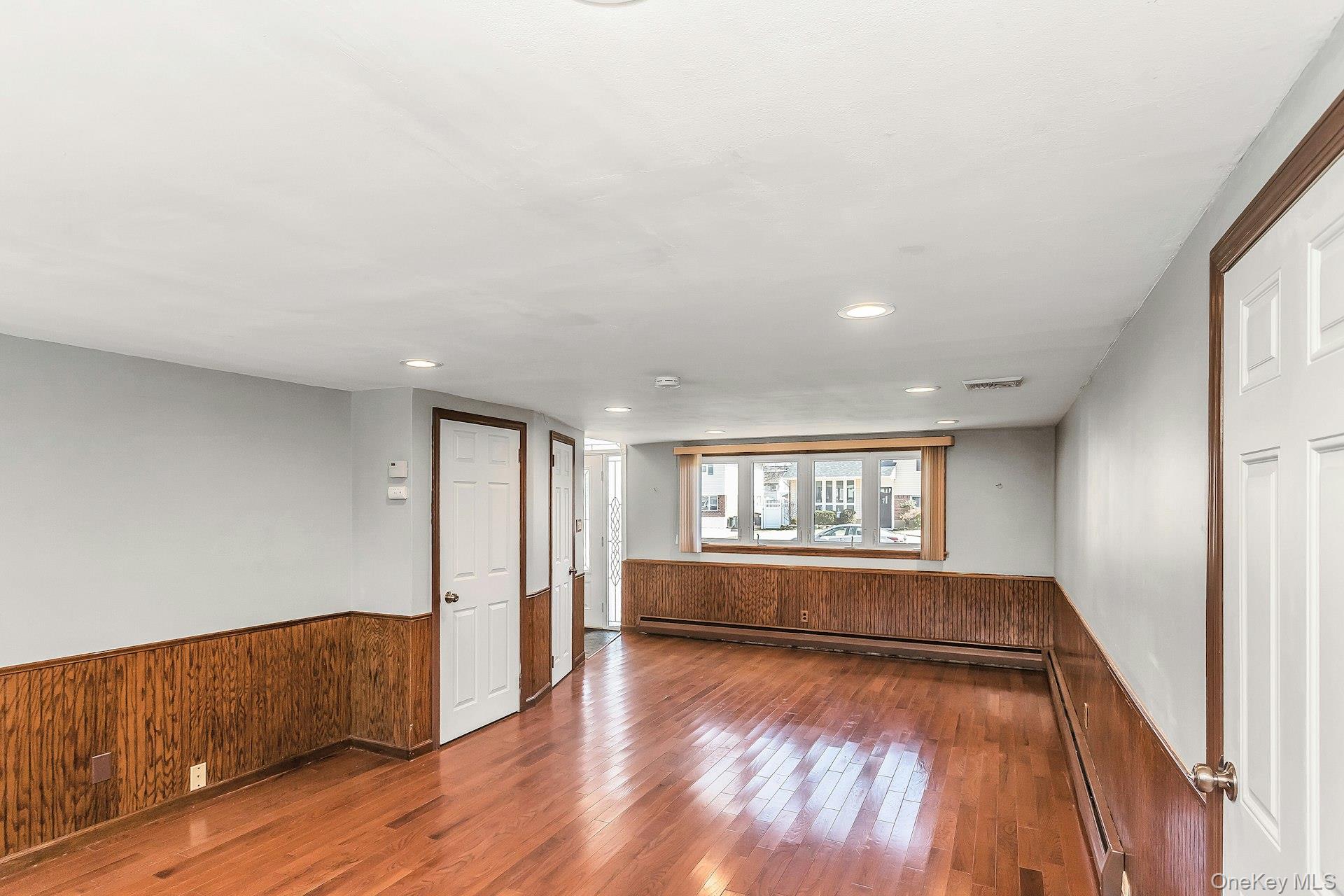 71 Lea Ann Terrace, Wantagh, NY 11793