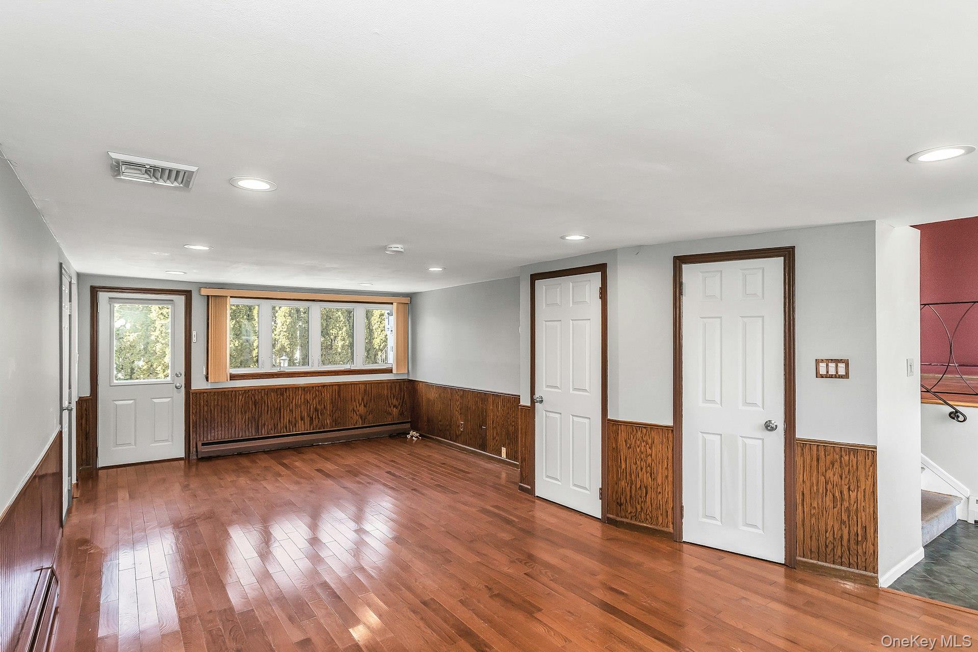 71 Lea Ann Terrace, Wantagh, NY 11793