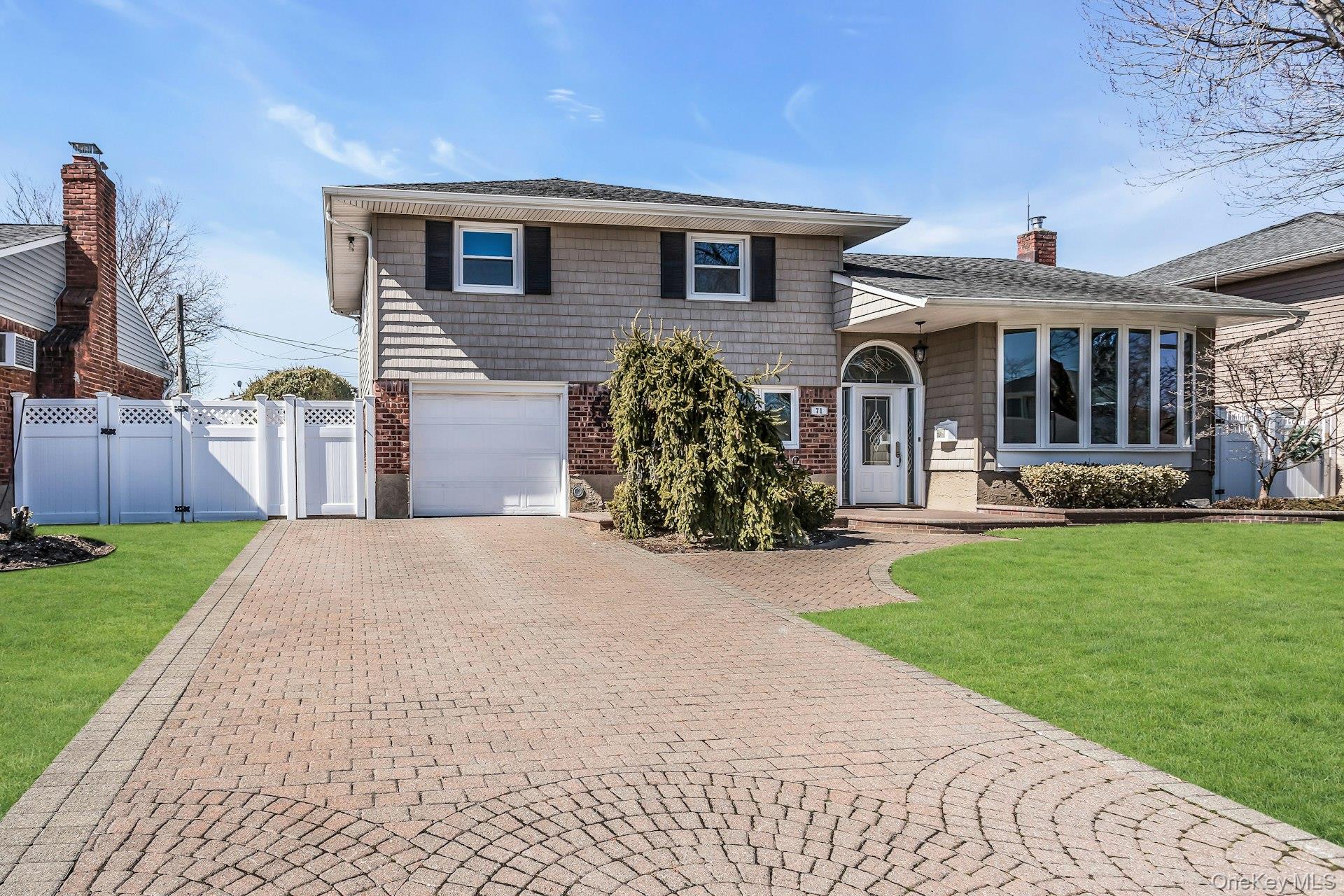 71 Lea Ann Terrace, Wantagh, NY 11793