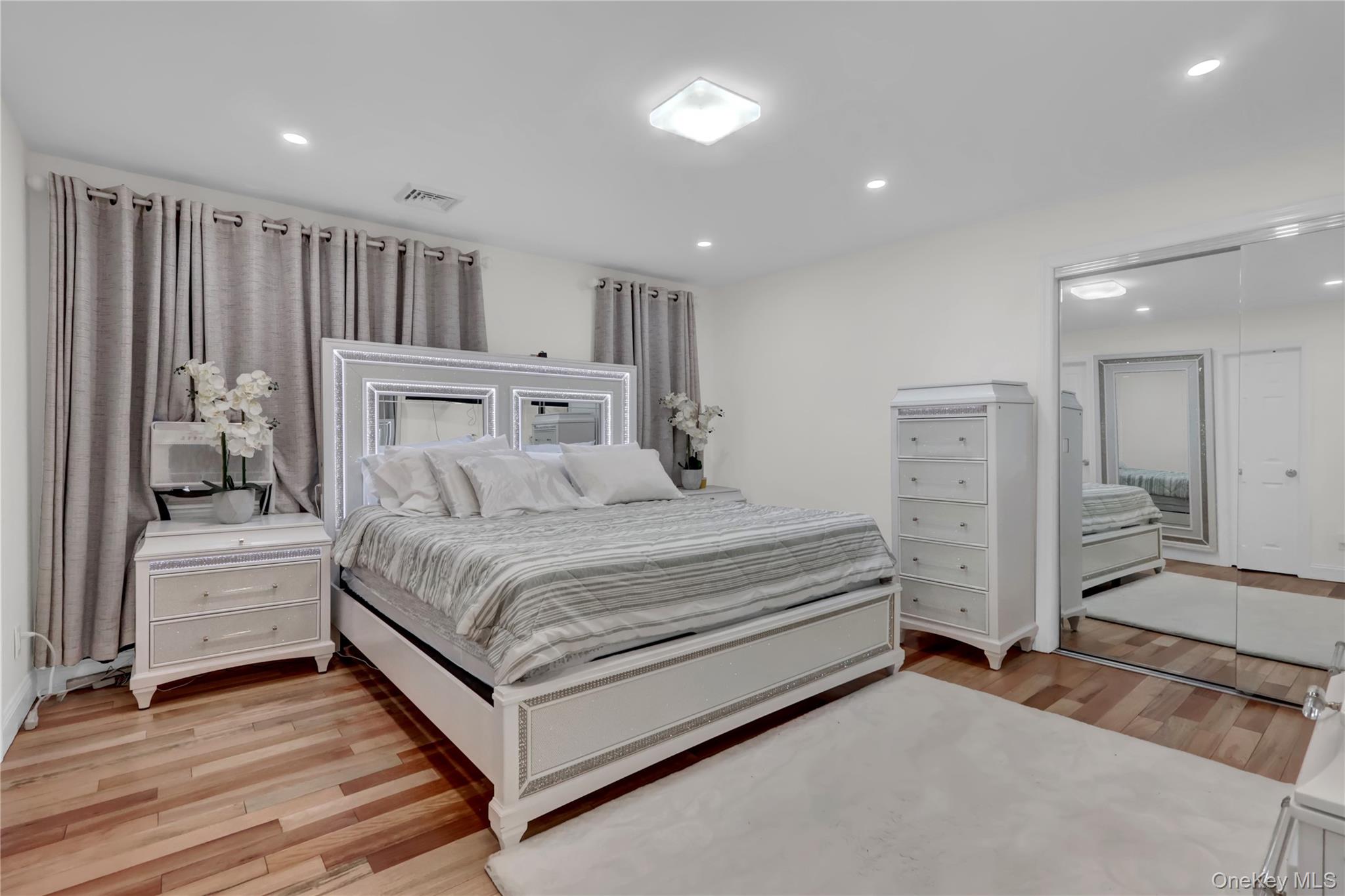 26 Hilbert Street, Hempstead, NY 11550