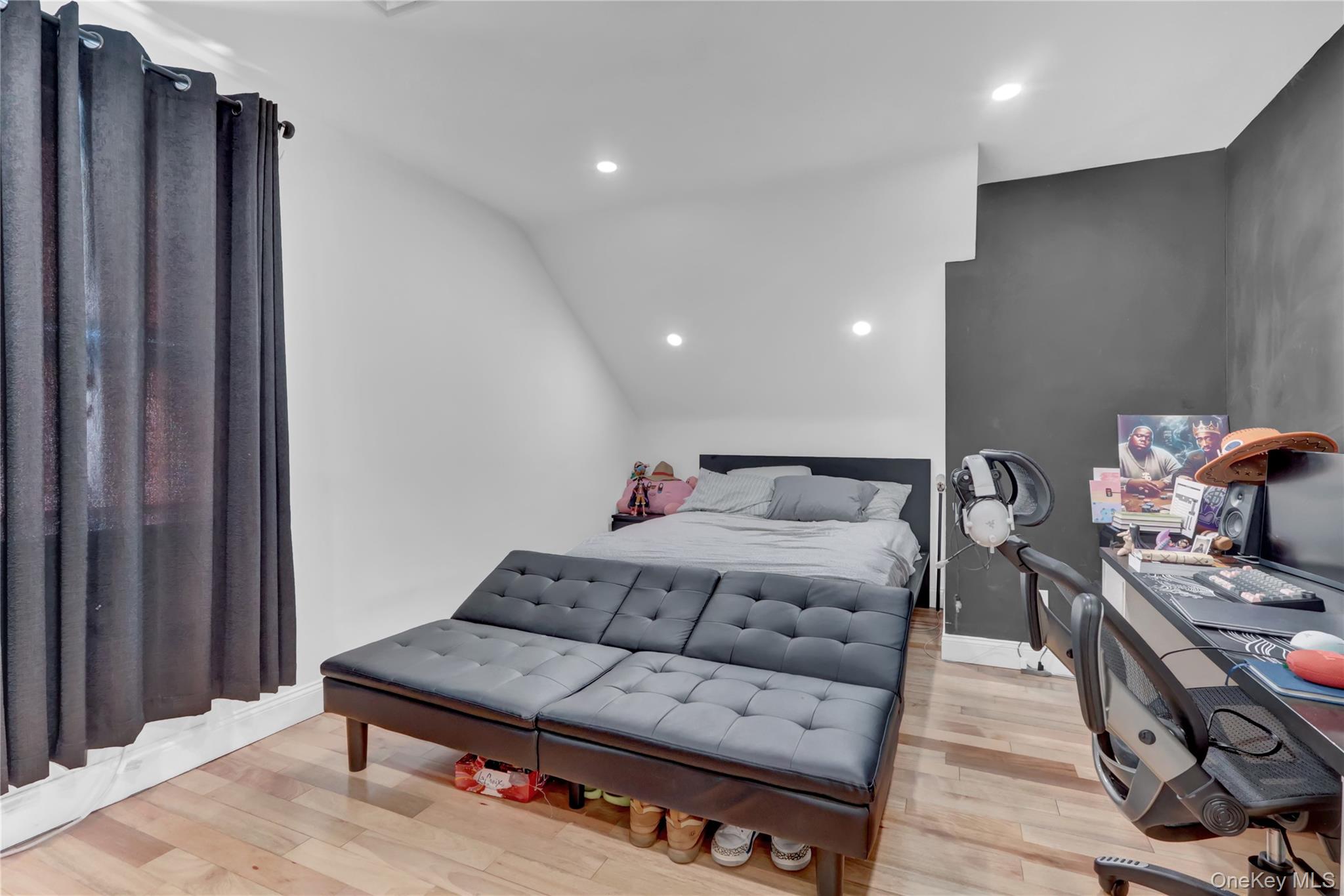 26 Hilbert Street, Hempstead, NY 11550