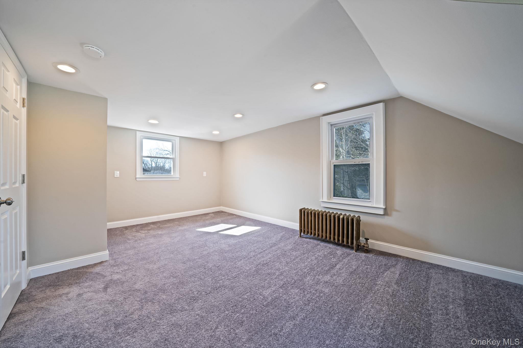 44 Elizabeth Avenue, Smithtown, NY 11787