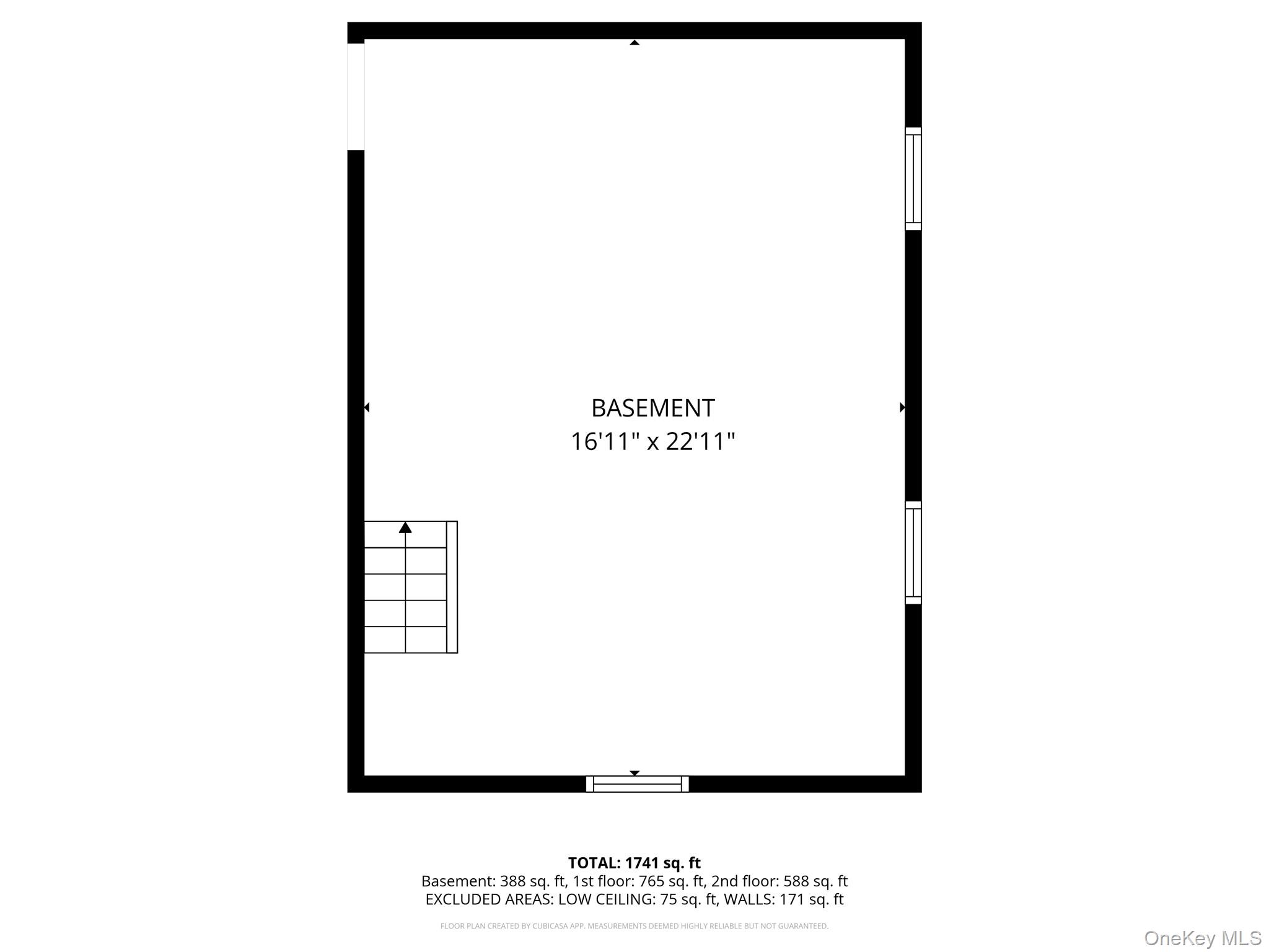 44 Elizabeth Avenue, Smithtown, NY 11787