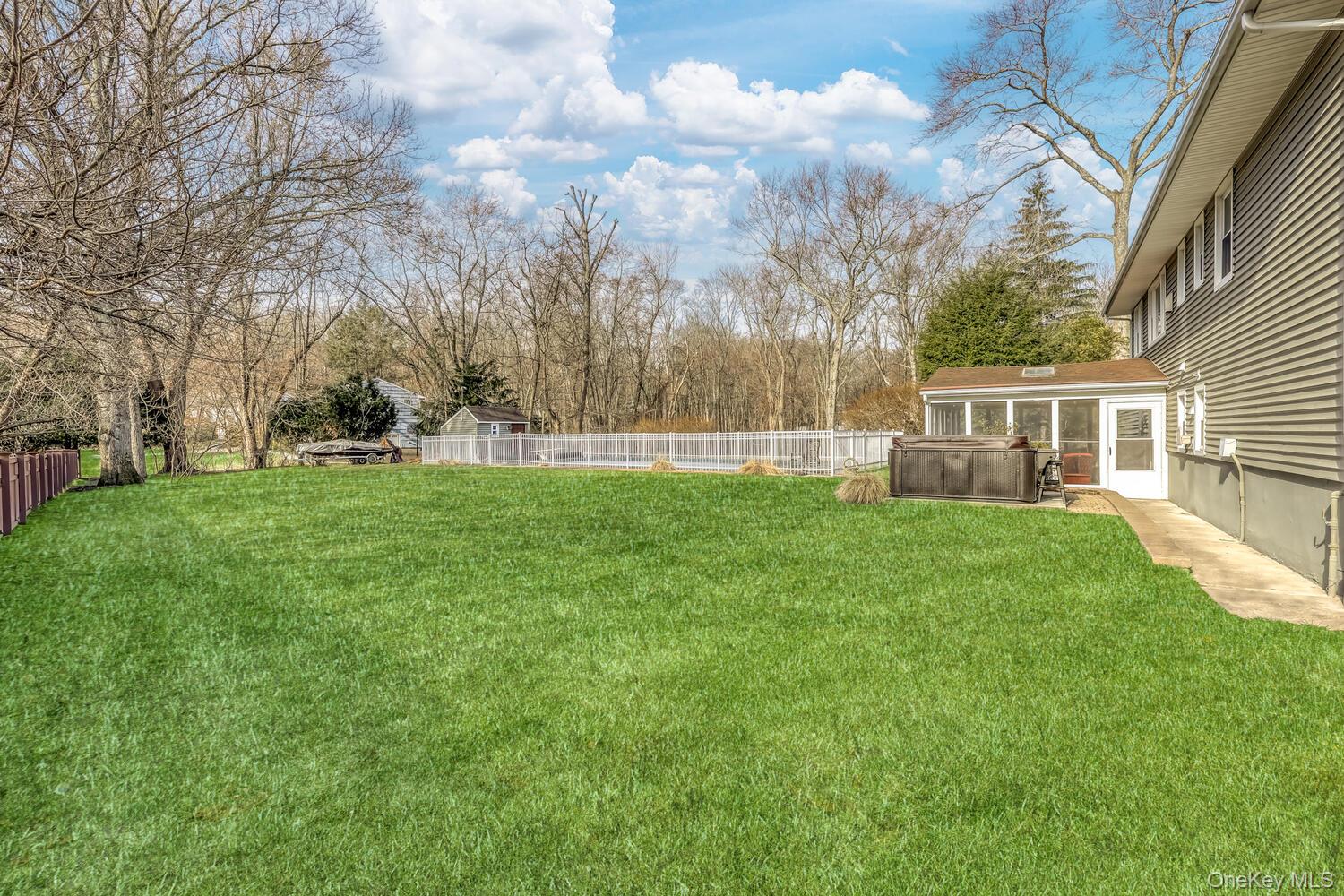 7 E Mayer Drive, Suffern, NY 10901