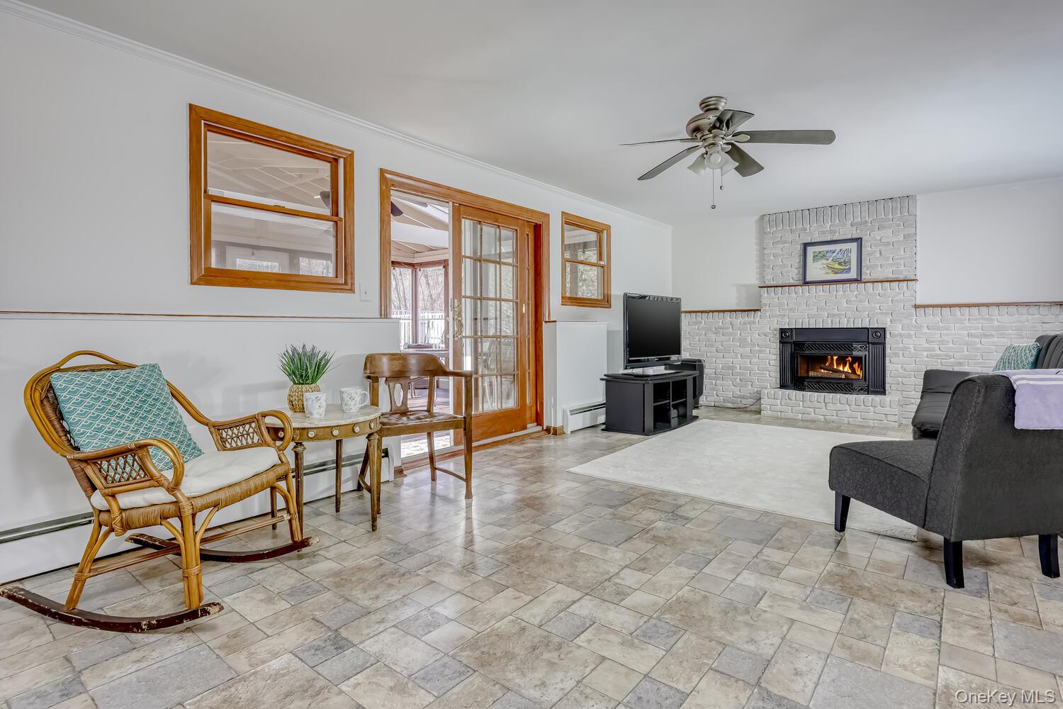 7 E Mayer Drive, Suffern, NY 10901