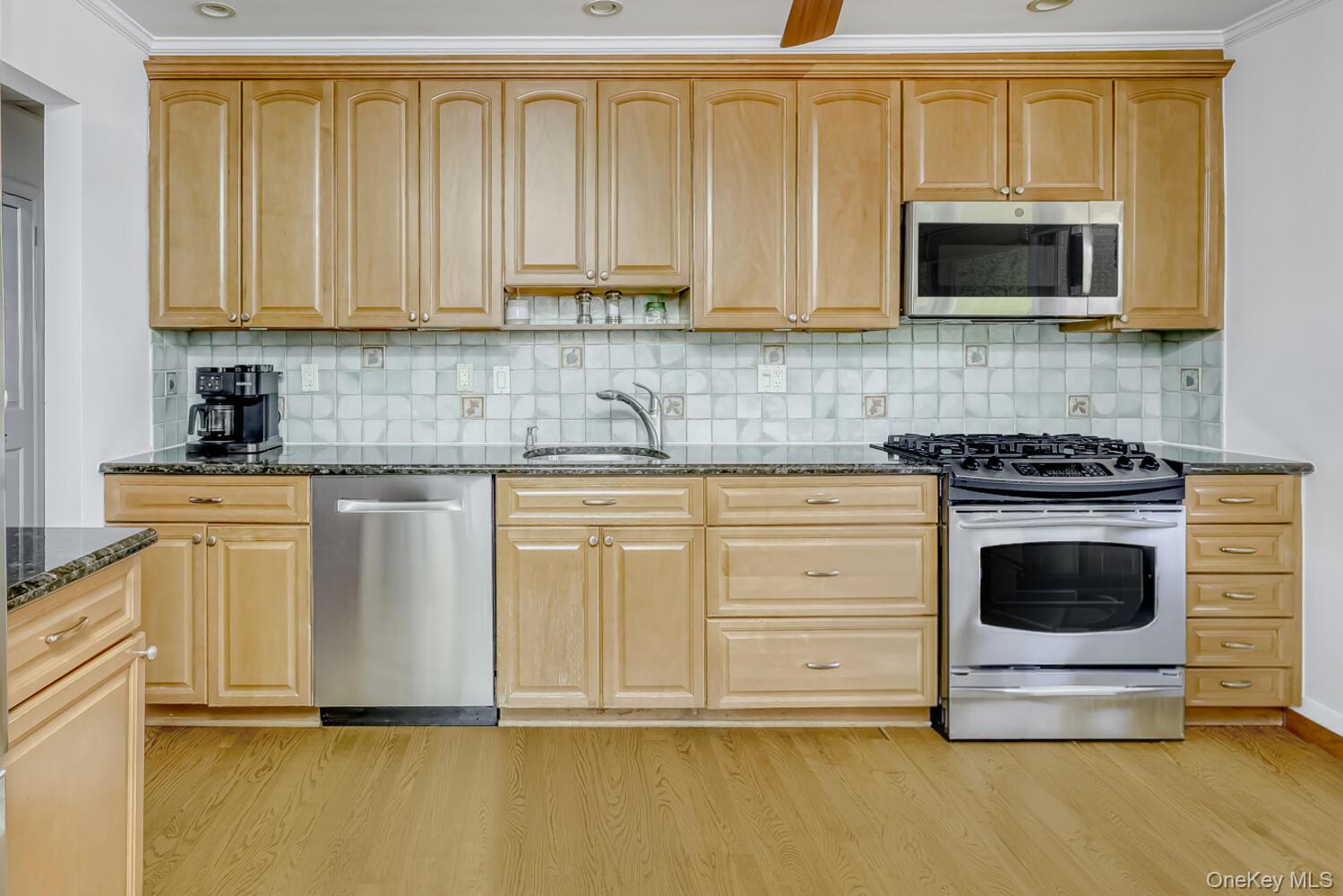 7 E Mayer Drive, Suffern, NY 10901