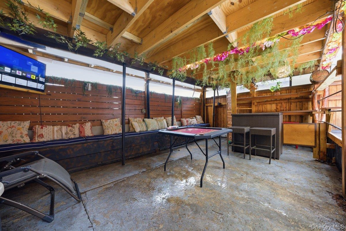 4641 Carpenter Avenue, Bronx, NY 10470