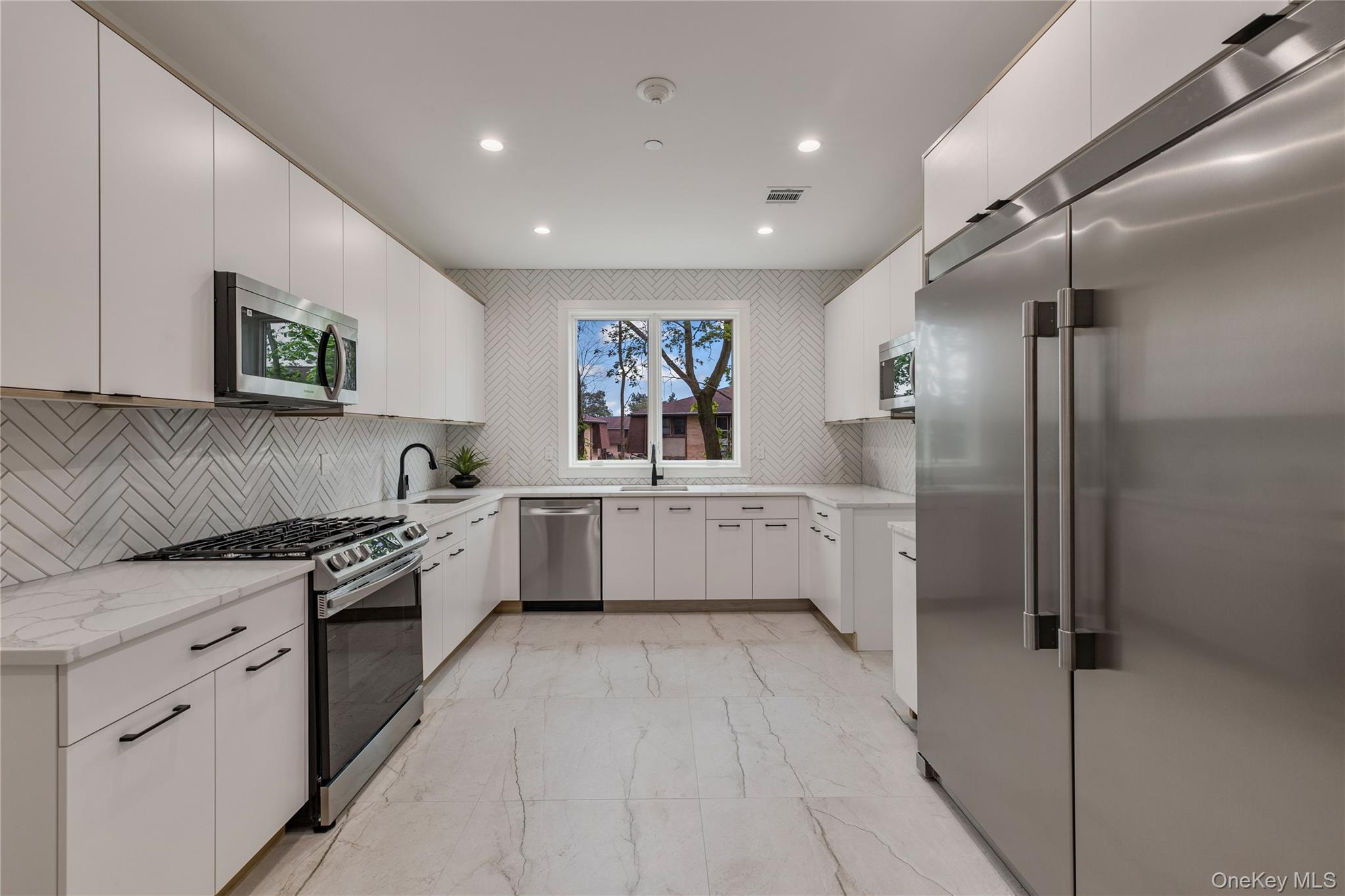 17 Union Road # 208, Spring Valley, NY 10977