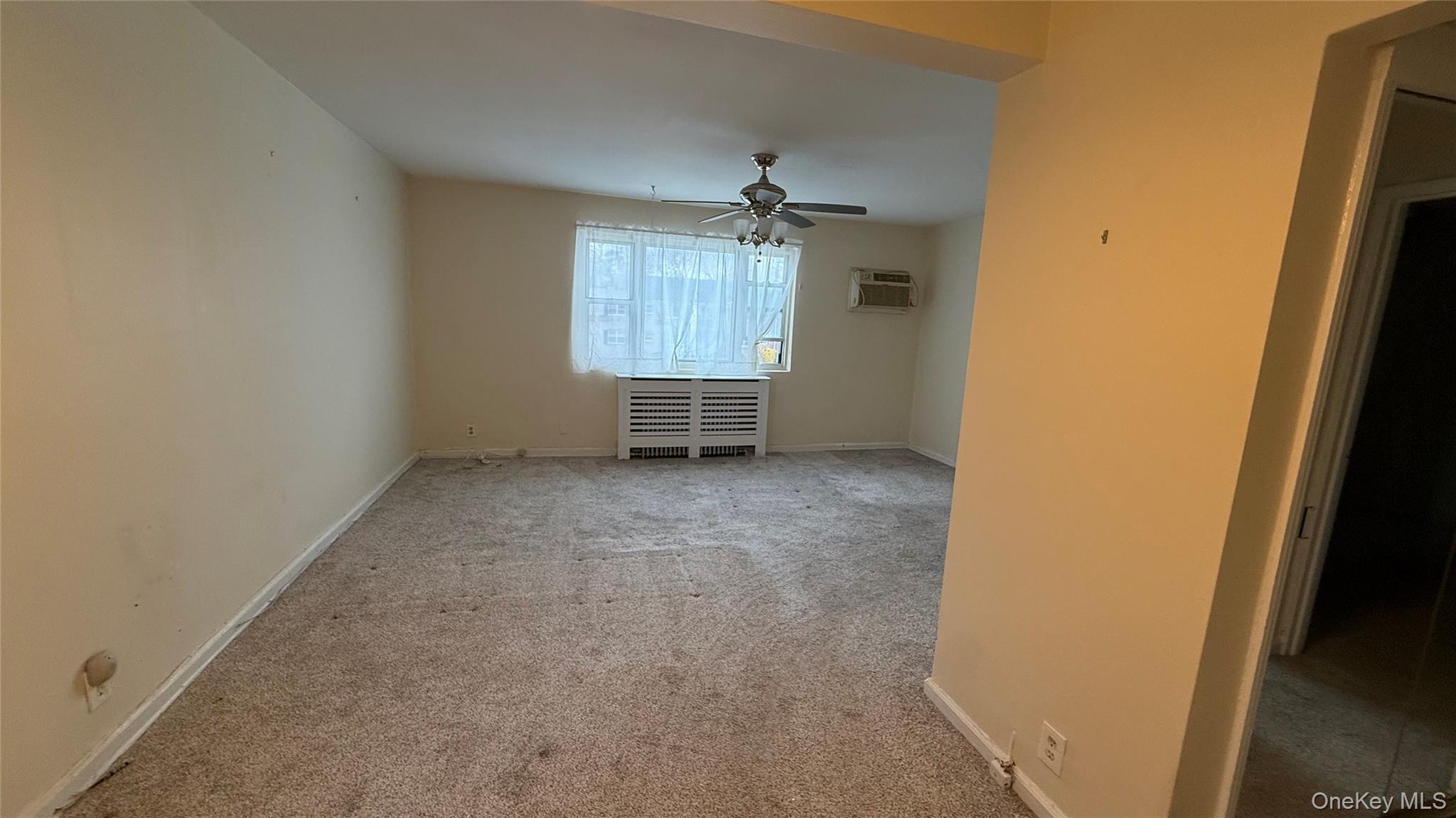 1072 Fenwood Drive # 4, Valley Stream, NY 11580