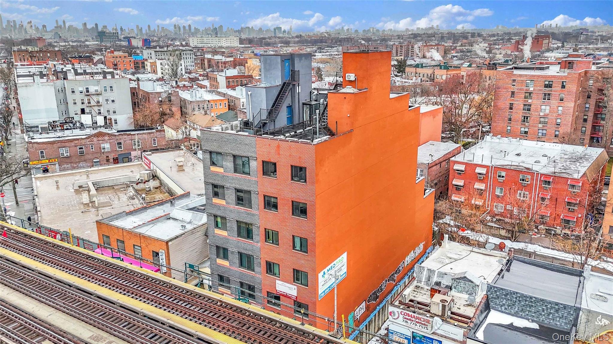 65-27 Roosevelt Ave, Woodside, NY 11377