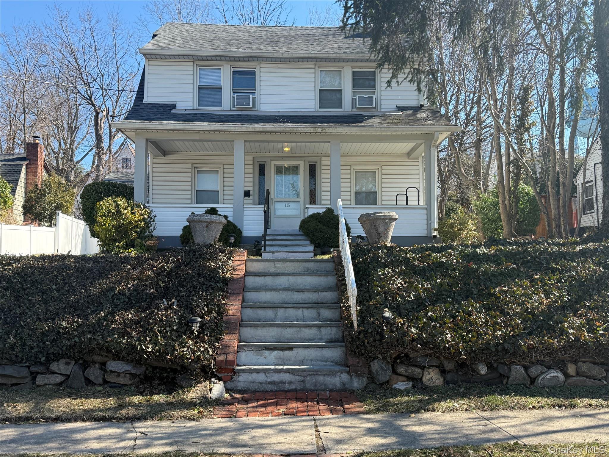 15 Maple Grove Street, Great Neck, NY 11023