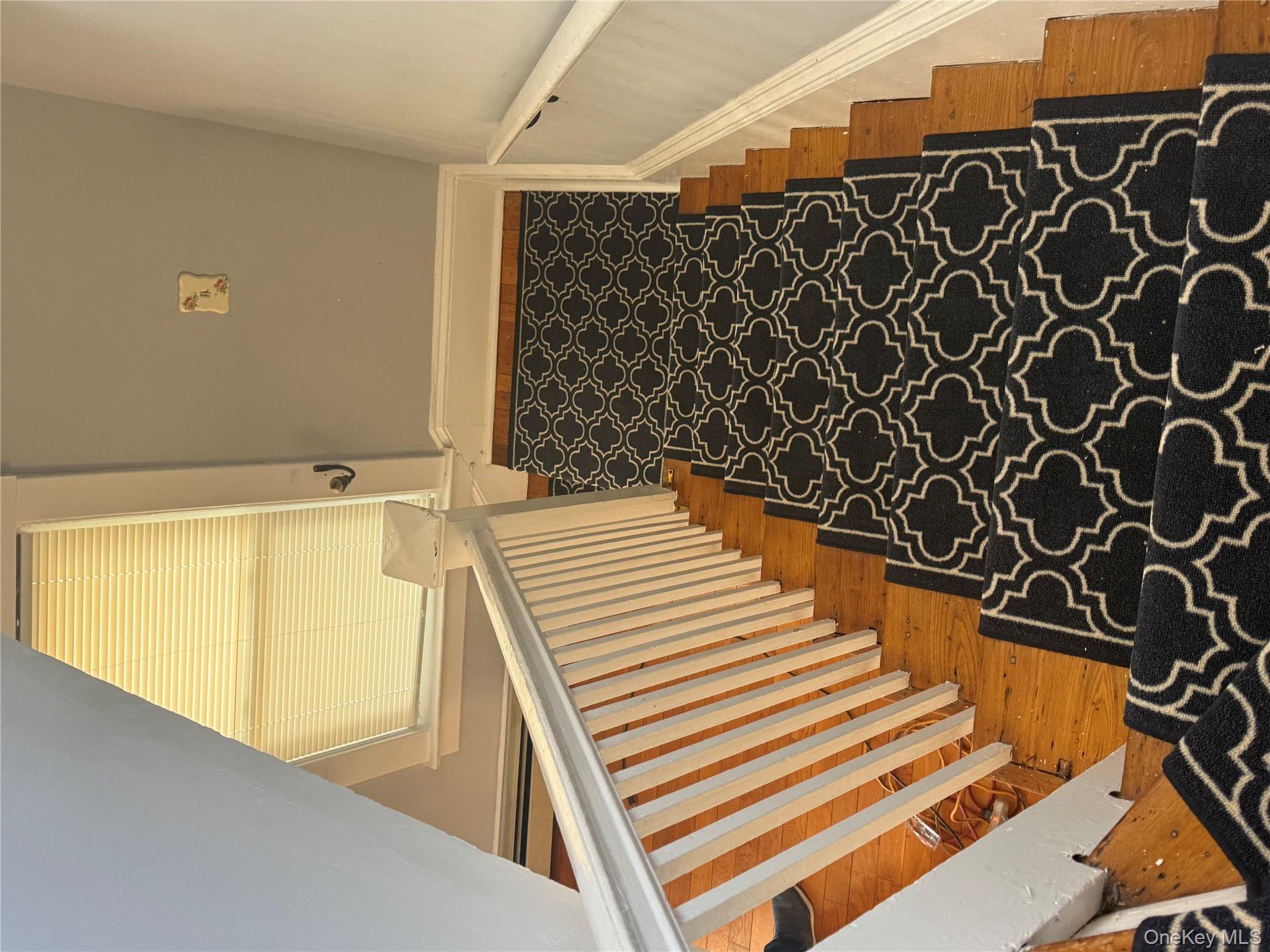 15 Maple Grove Street, Great Neck, NY 11023