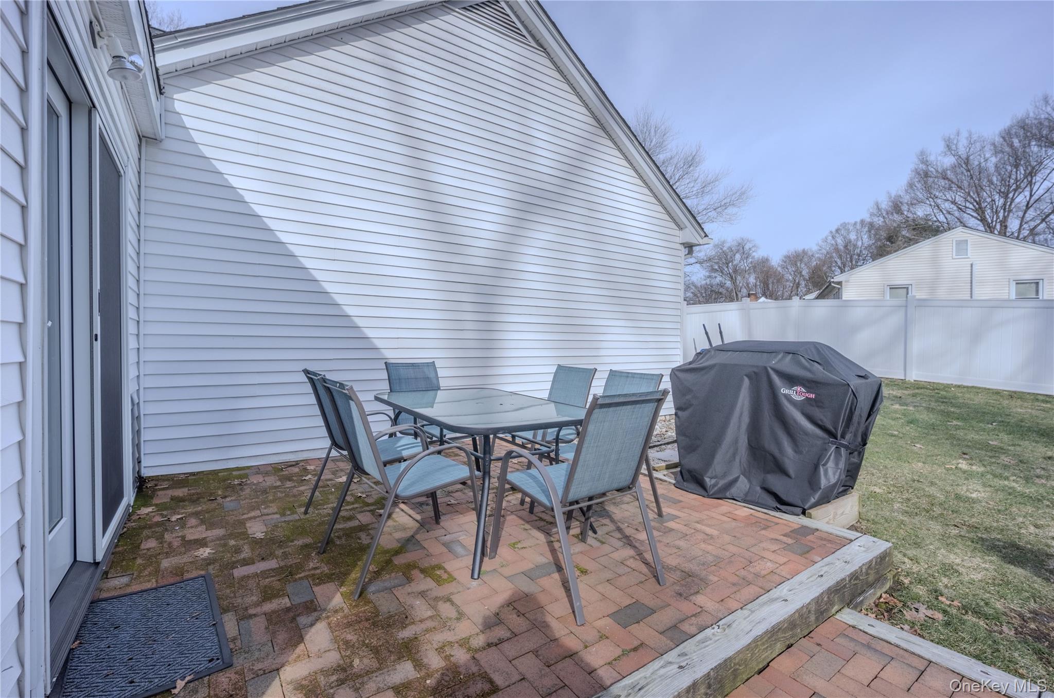 15 Sandi Drive, Poughkeepsie, NY 12603