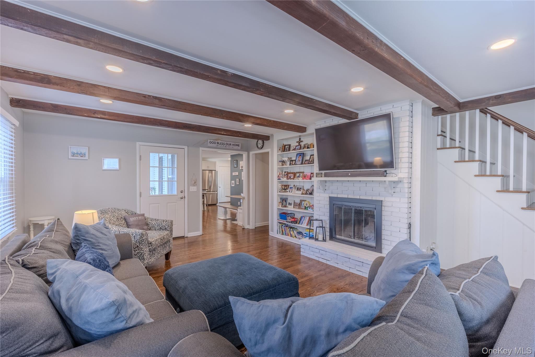 15 Sandi Drive, Poughkeepsie, NY 12603