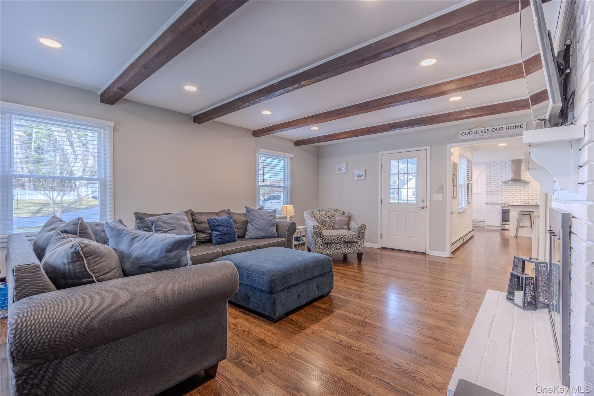 15 Sandi Drive, Poughkeepsie, NY 12603