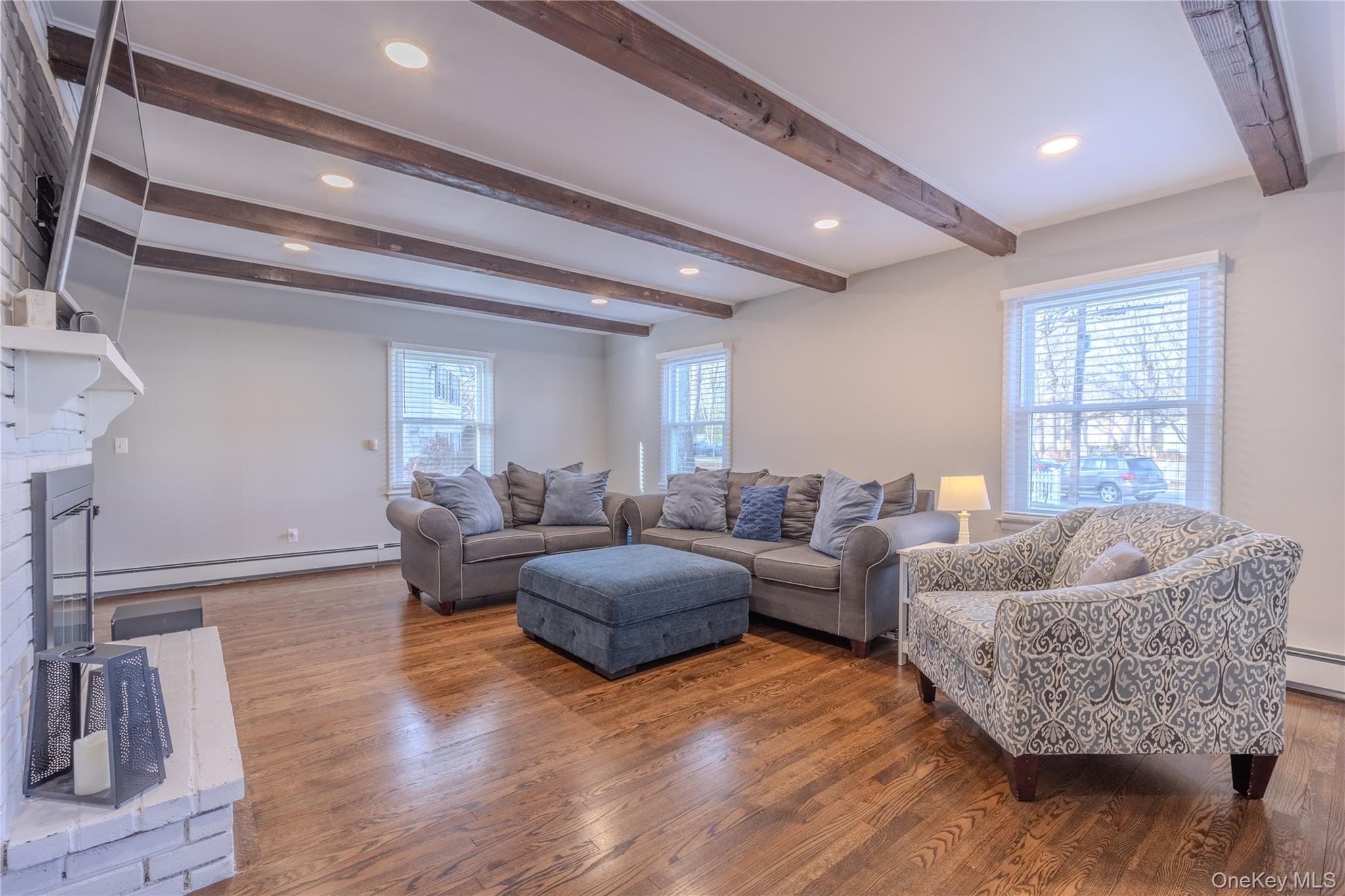 15 Sandi Drive, Poughkeepsie, NY 12603