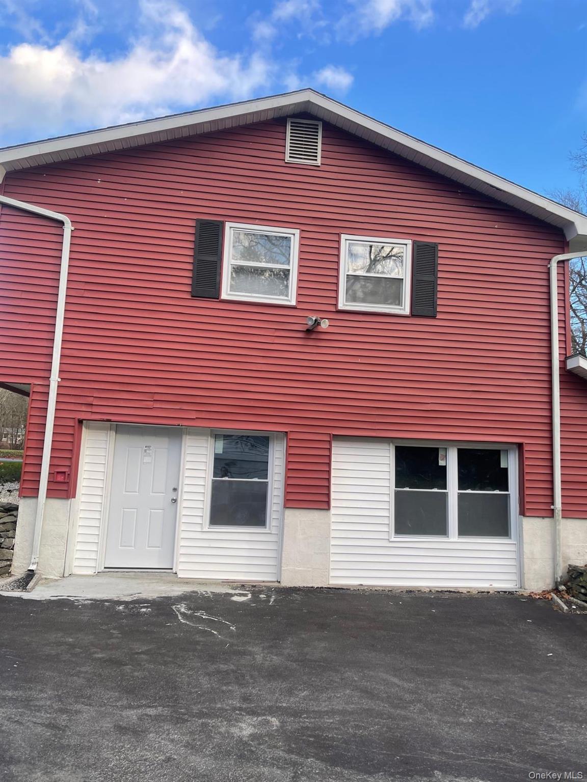 8 Albie Drive, Hyde Park, NY 12538