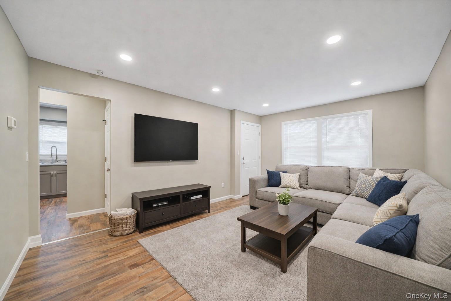 130 5th Avenue, Bay Shore, NY 11706