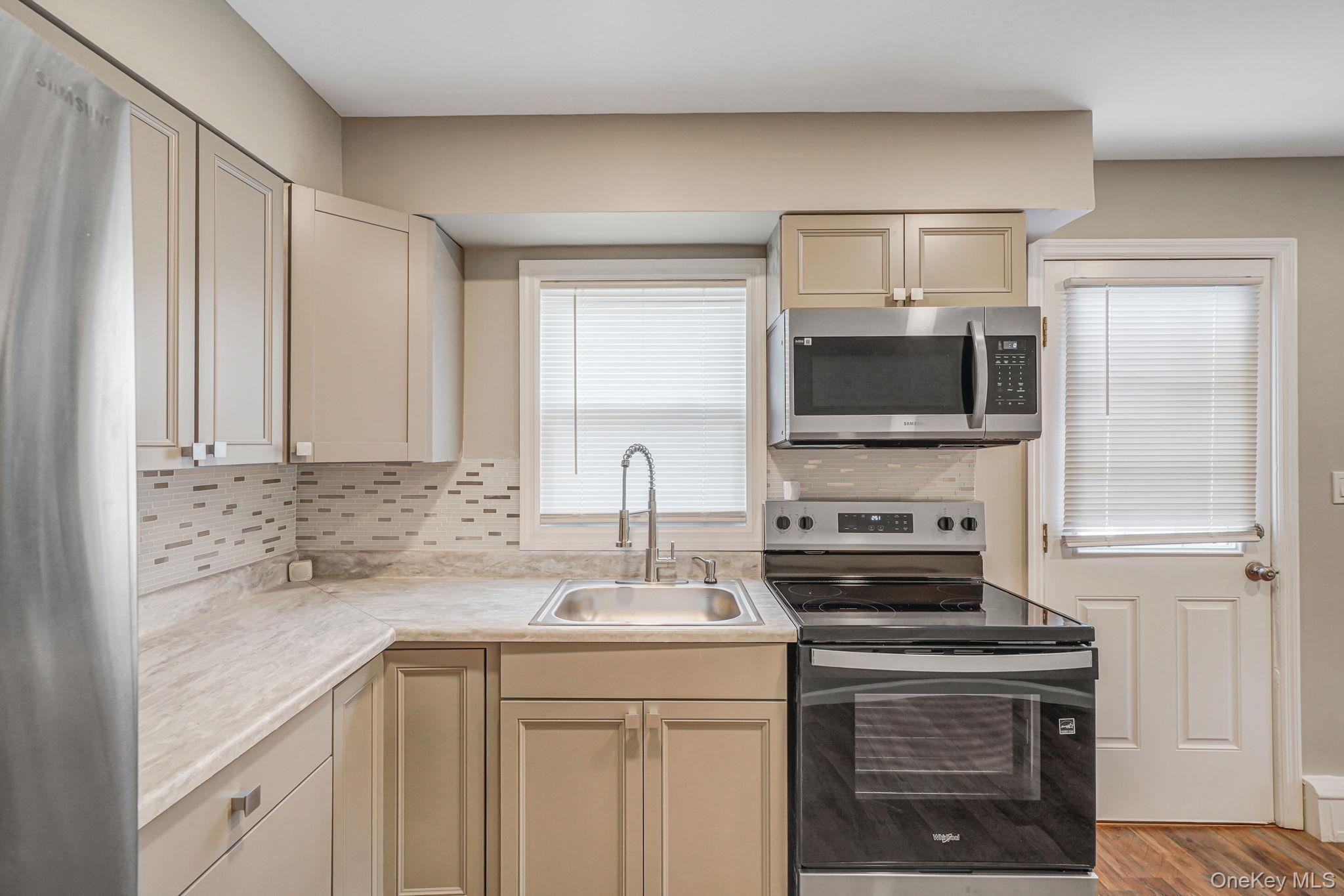 130 5th Avenue, Bay Shore, NY 11706