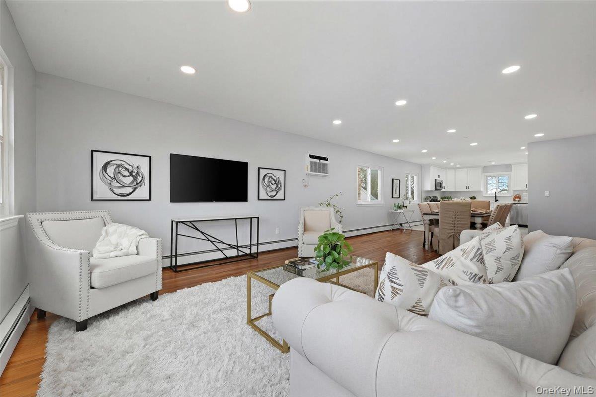 557 Southside Avenue, Freeport, NY 11520