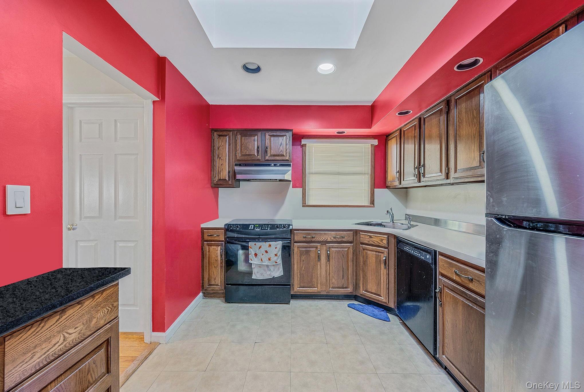 425 Jackson Street, Oceanside, NY 11572