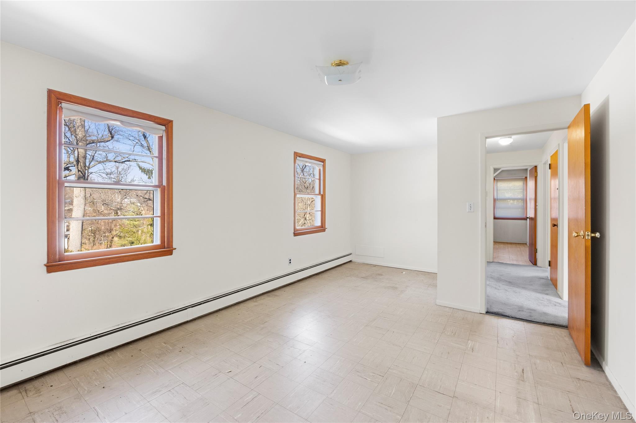 11 Delaware Avenue, Port Washington, NY 11050