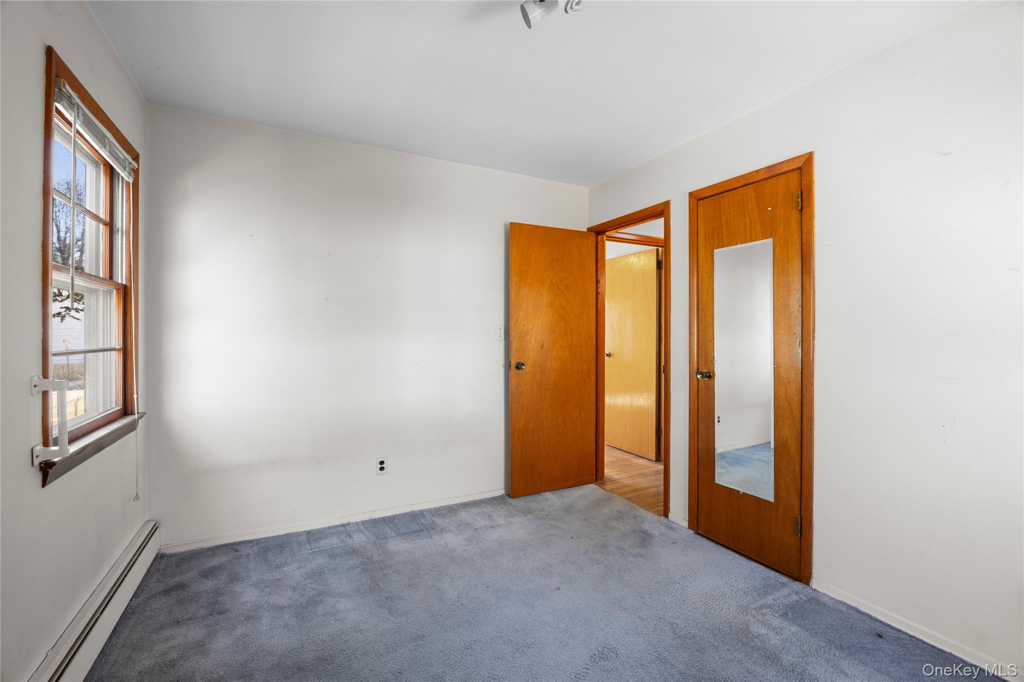 11 Delaware Avenue, Port Washington, NY 11050