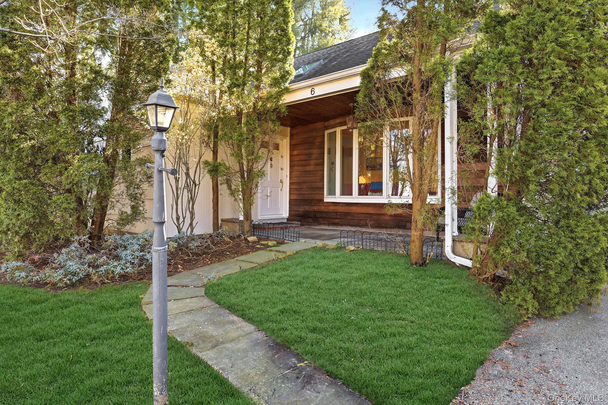 6 Darling Avenue, New Rochelle, NY 10804