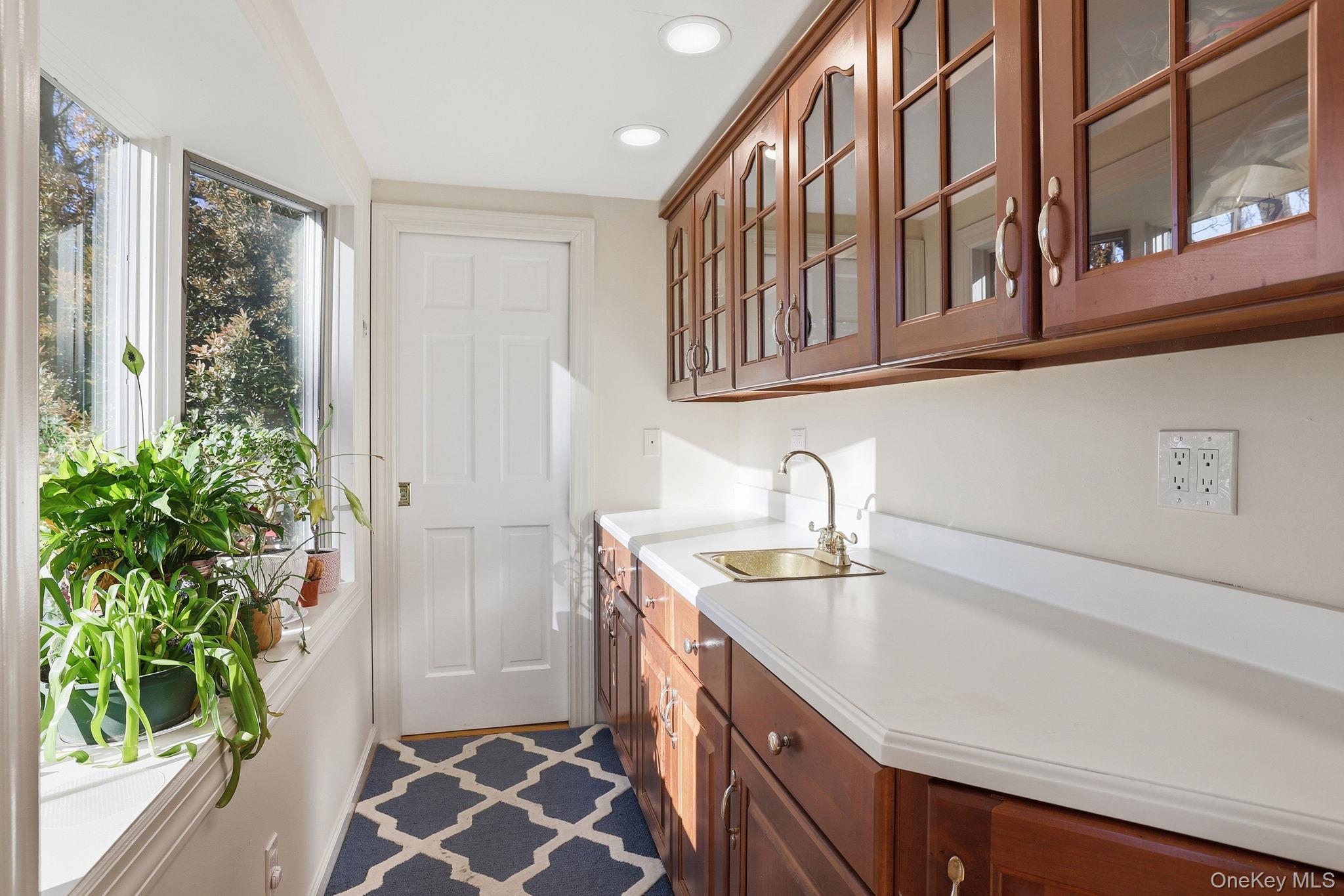 6 Darling Avenue, New Rochelle, NY 10804