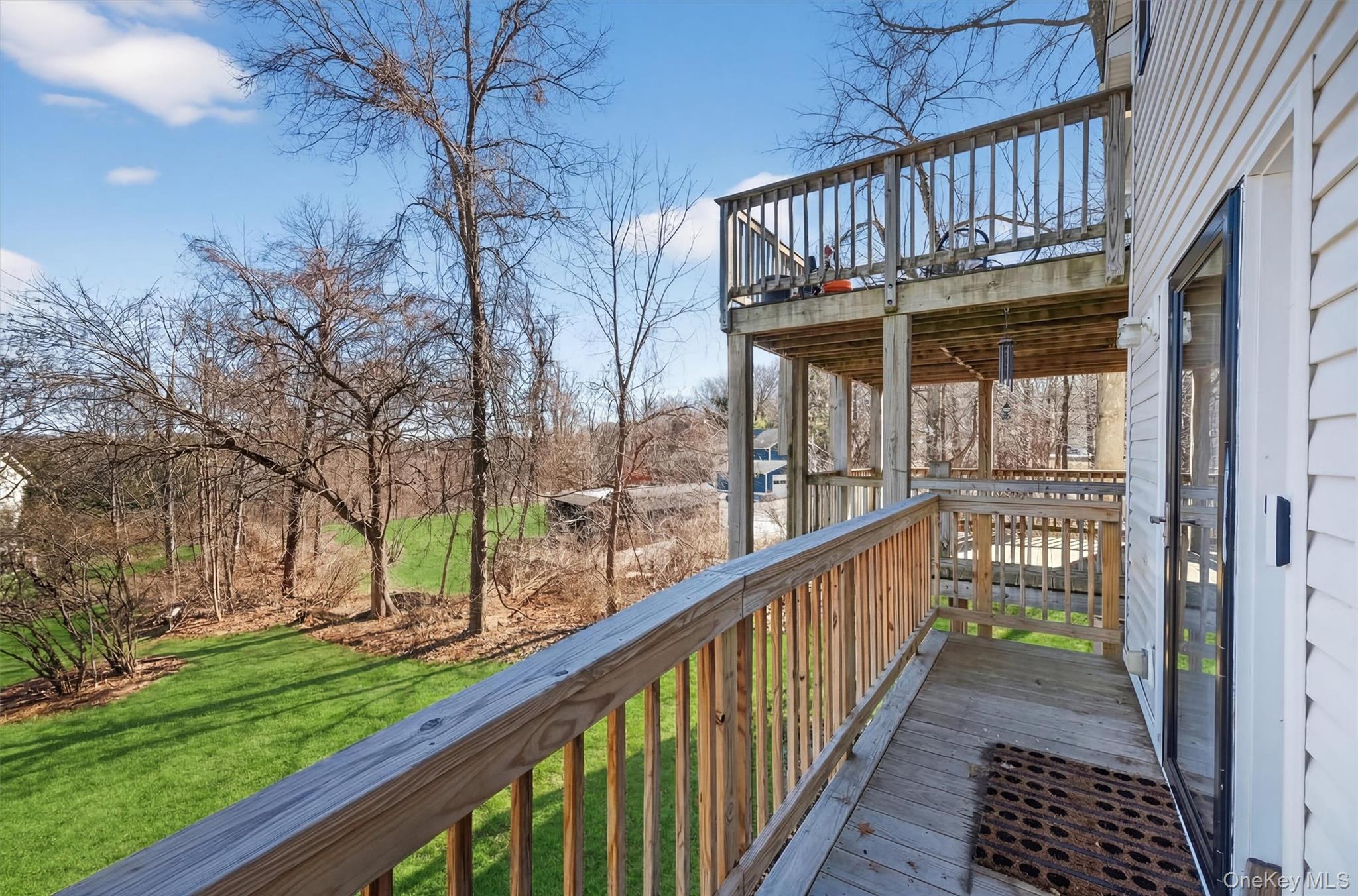 15 Meadow Drive, Red Hook, NY 12571